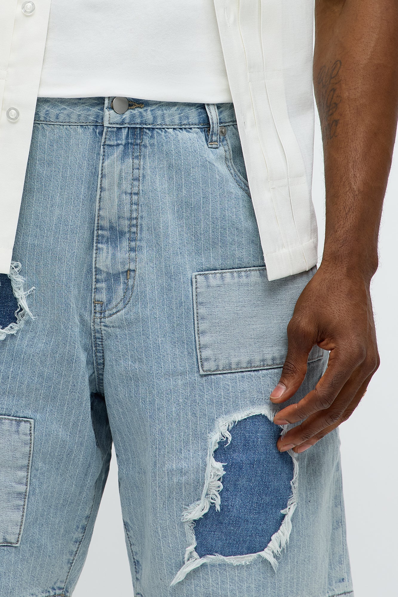 Relaxed Contrast Distressed Denim Short - Medium Wash