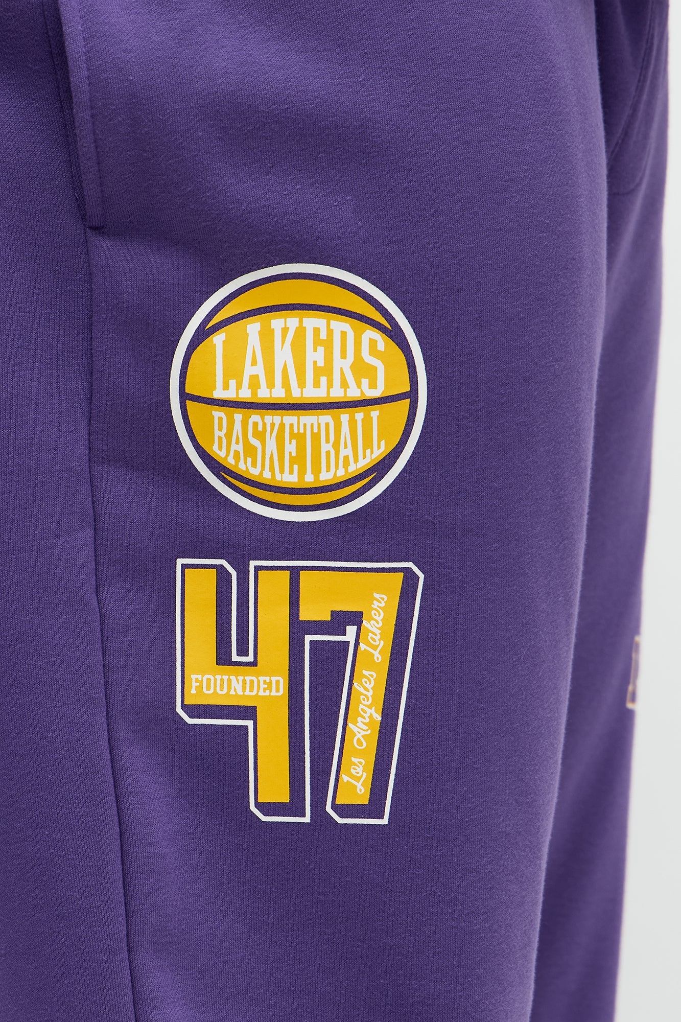Lakers Basketball Sweatpants - Purple