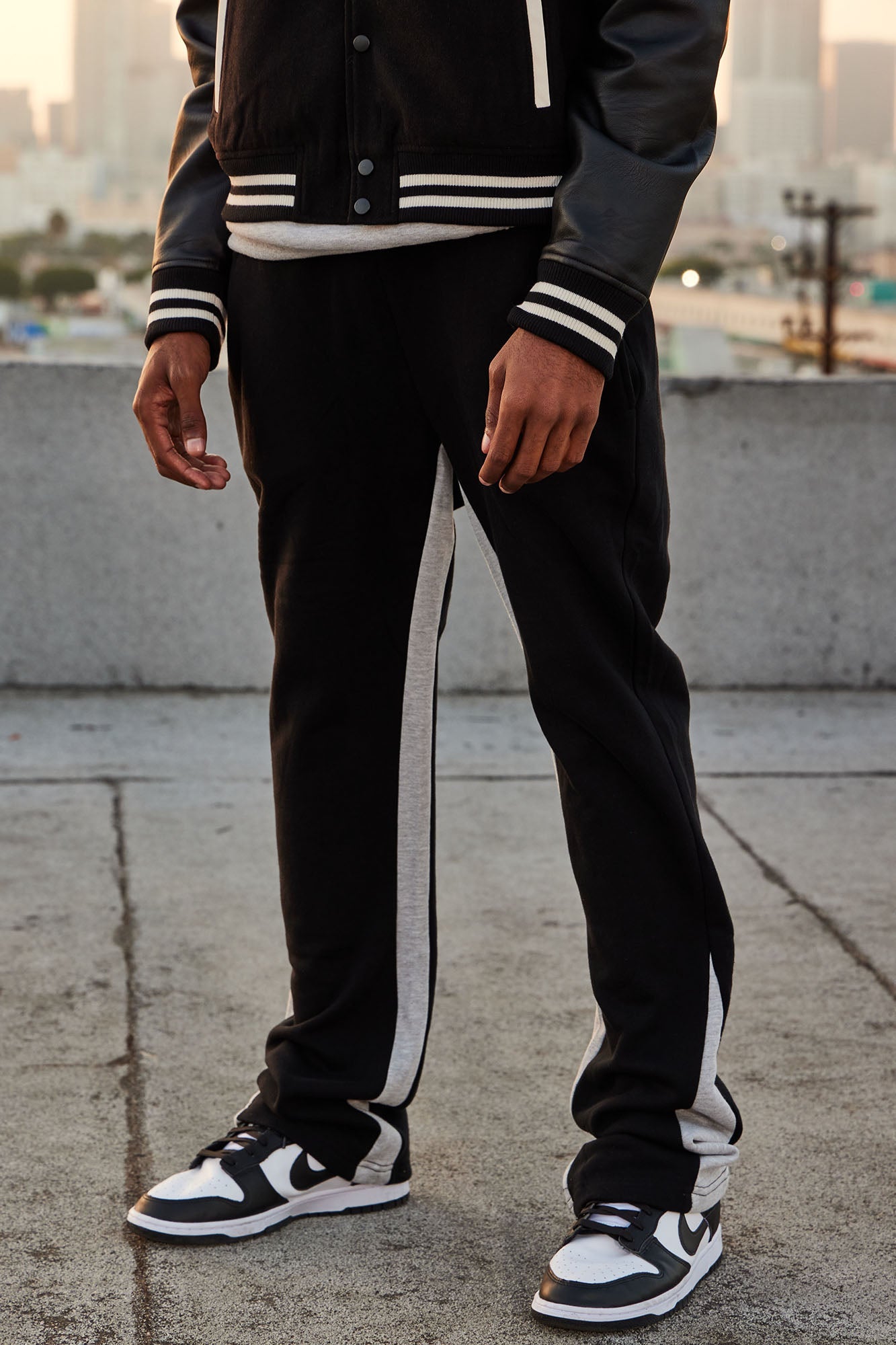 Tyson Flared Sweatpants - Black