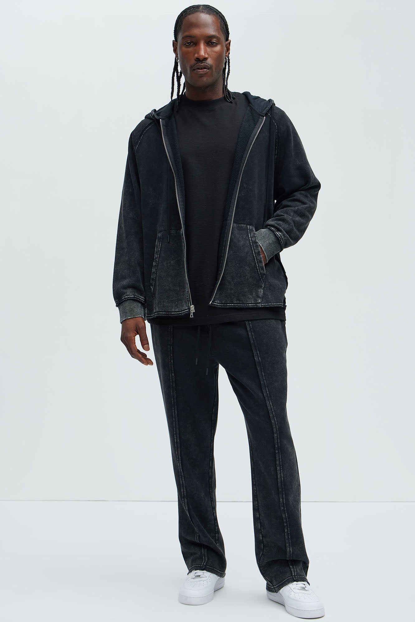 Tyson Frayed Seams Sweatpants - Black