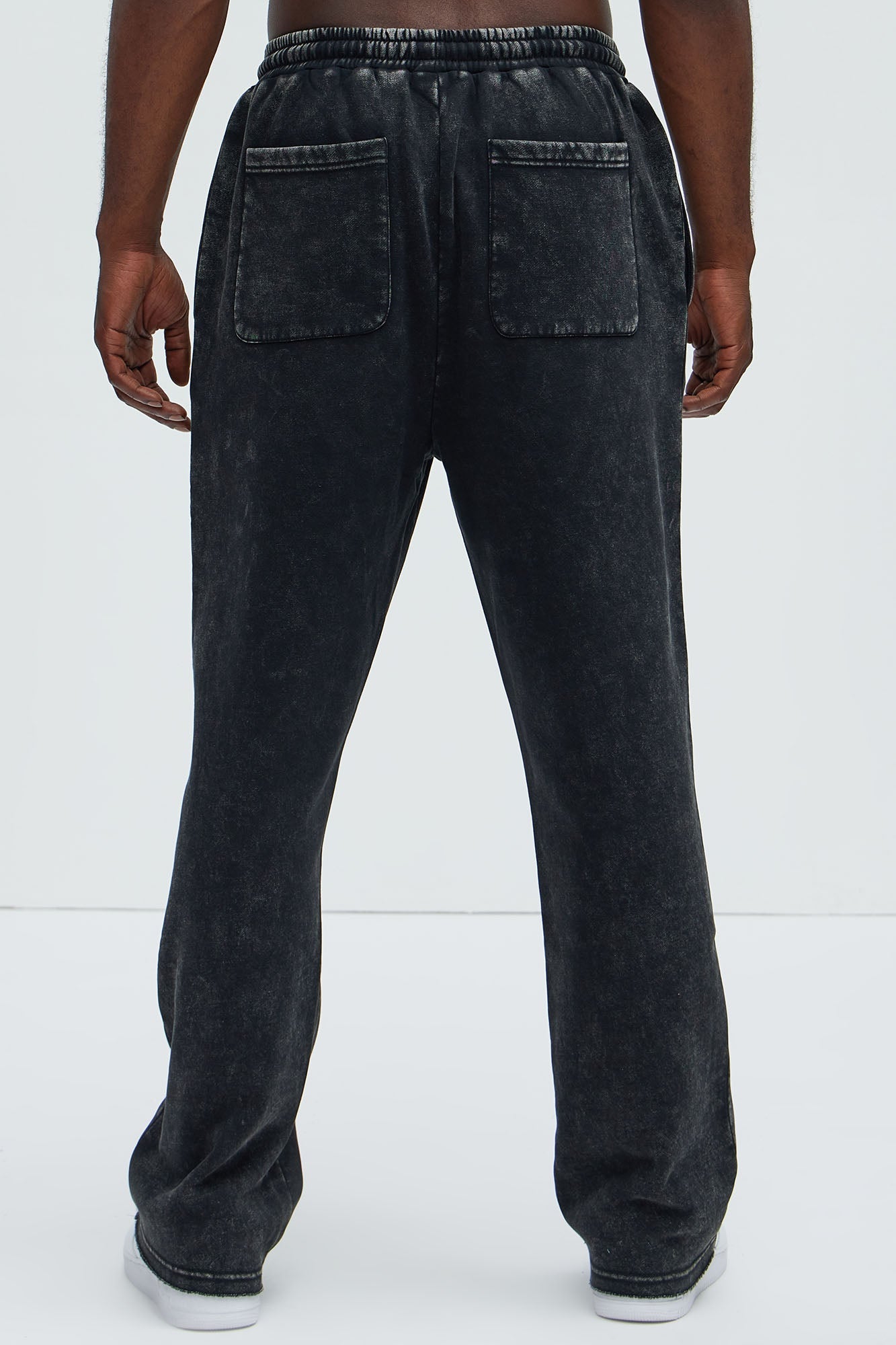 Tyson Frayed Seams Sweatpants - Black