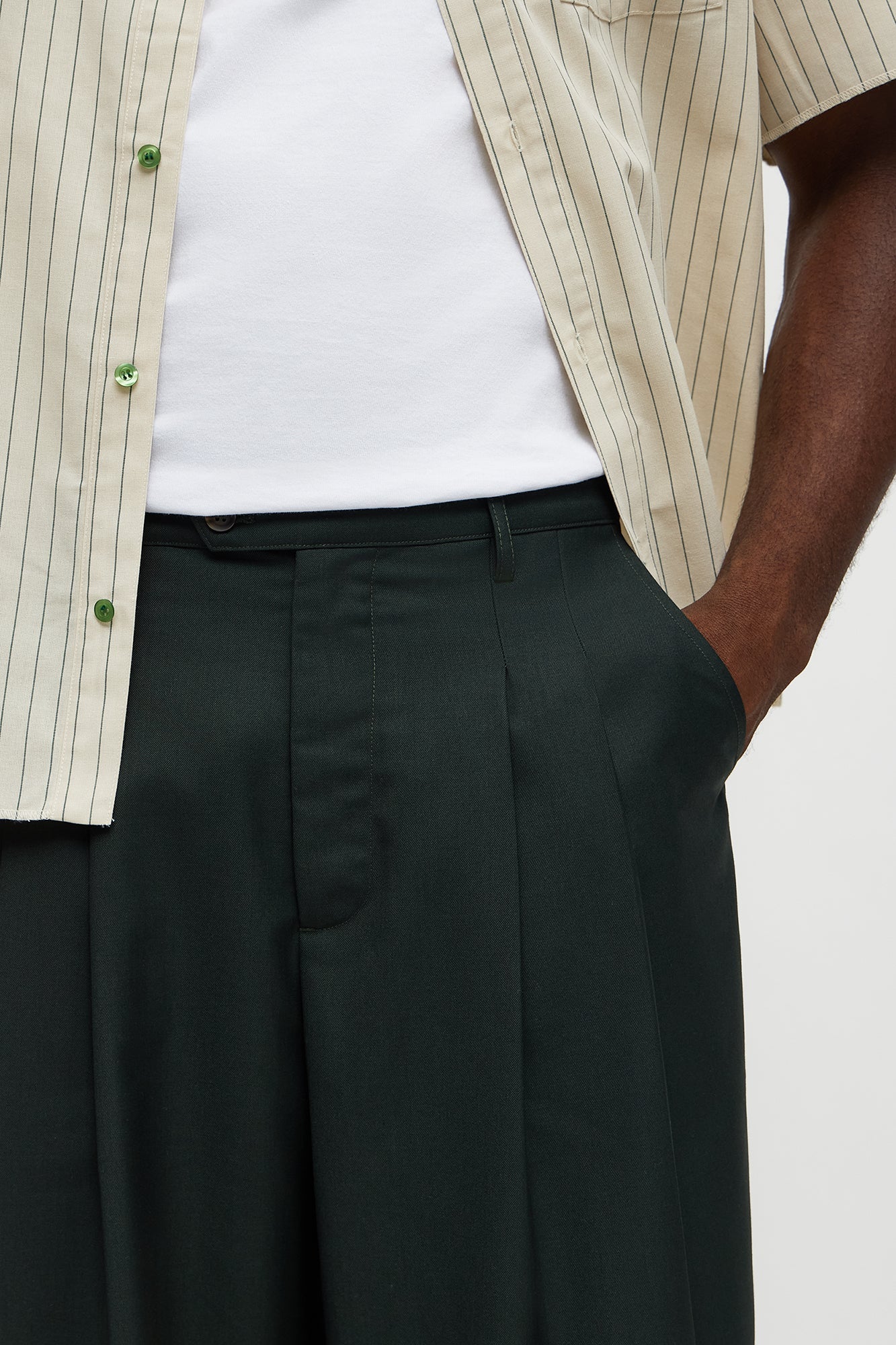 Baggy Pleated Everyday Trouser - Olive