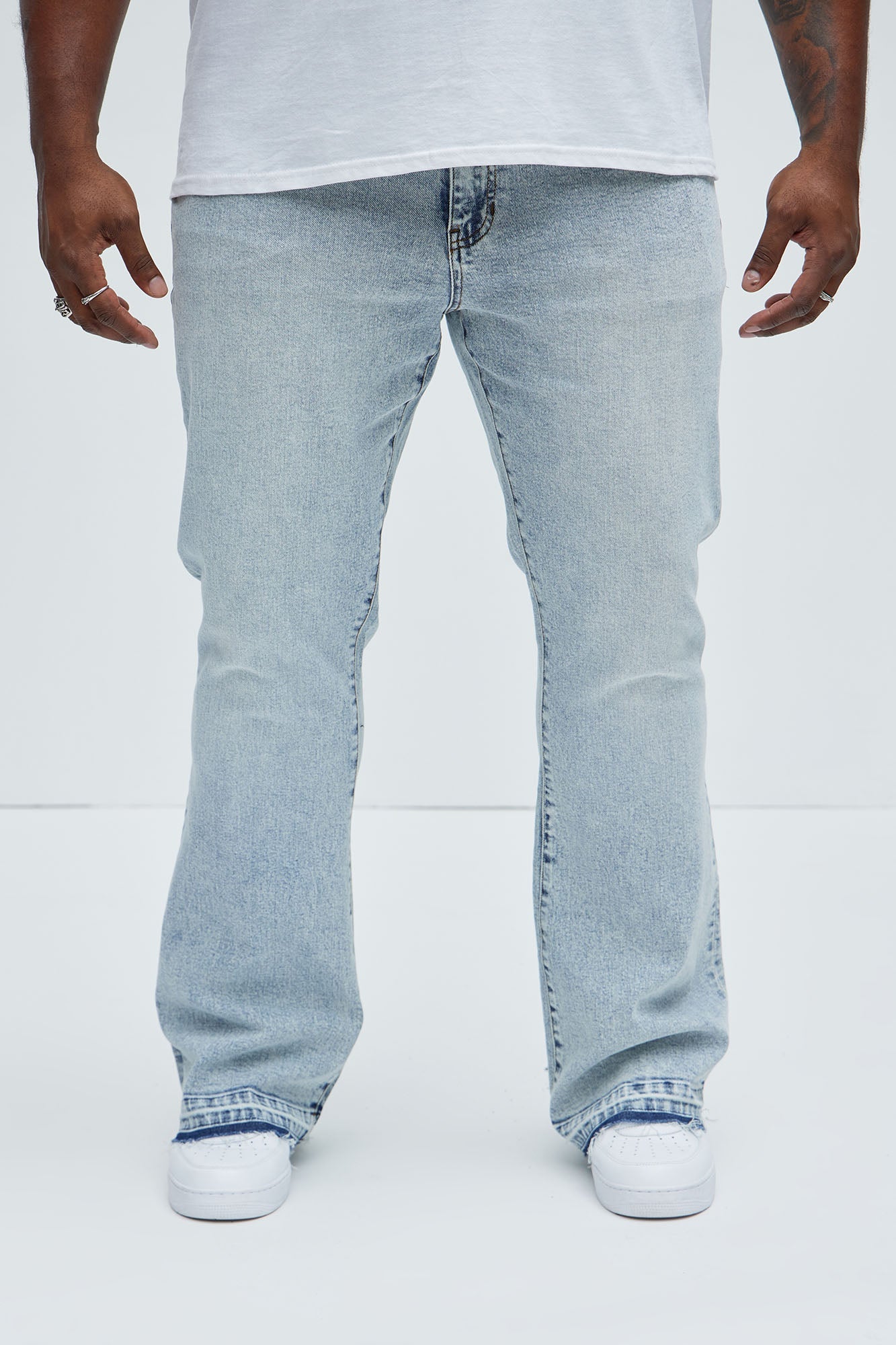 Cornell Slim Flare Jeans - Light Wash