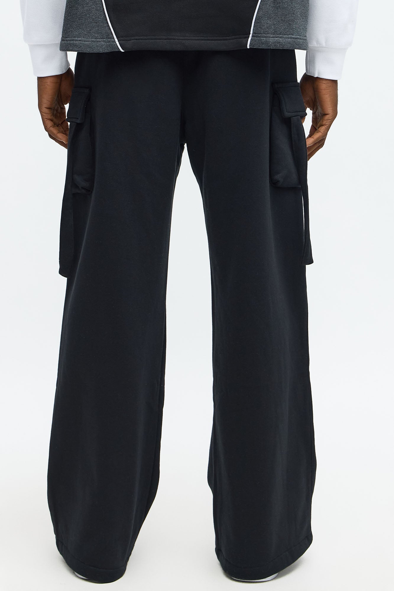 Baggy Cargo Look At Me Sweatpants - Black