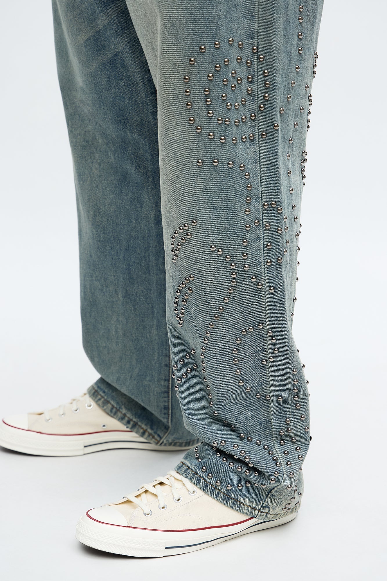 Relaxed Straight Sunshine Studs Jeans - Vintage Blue Wash