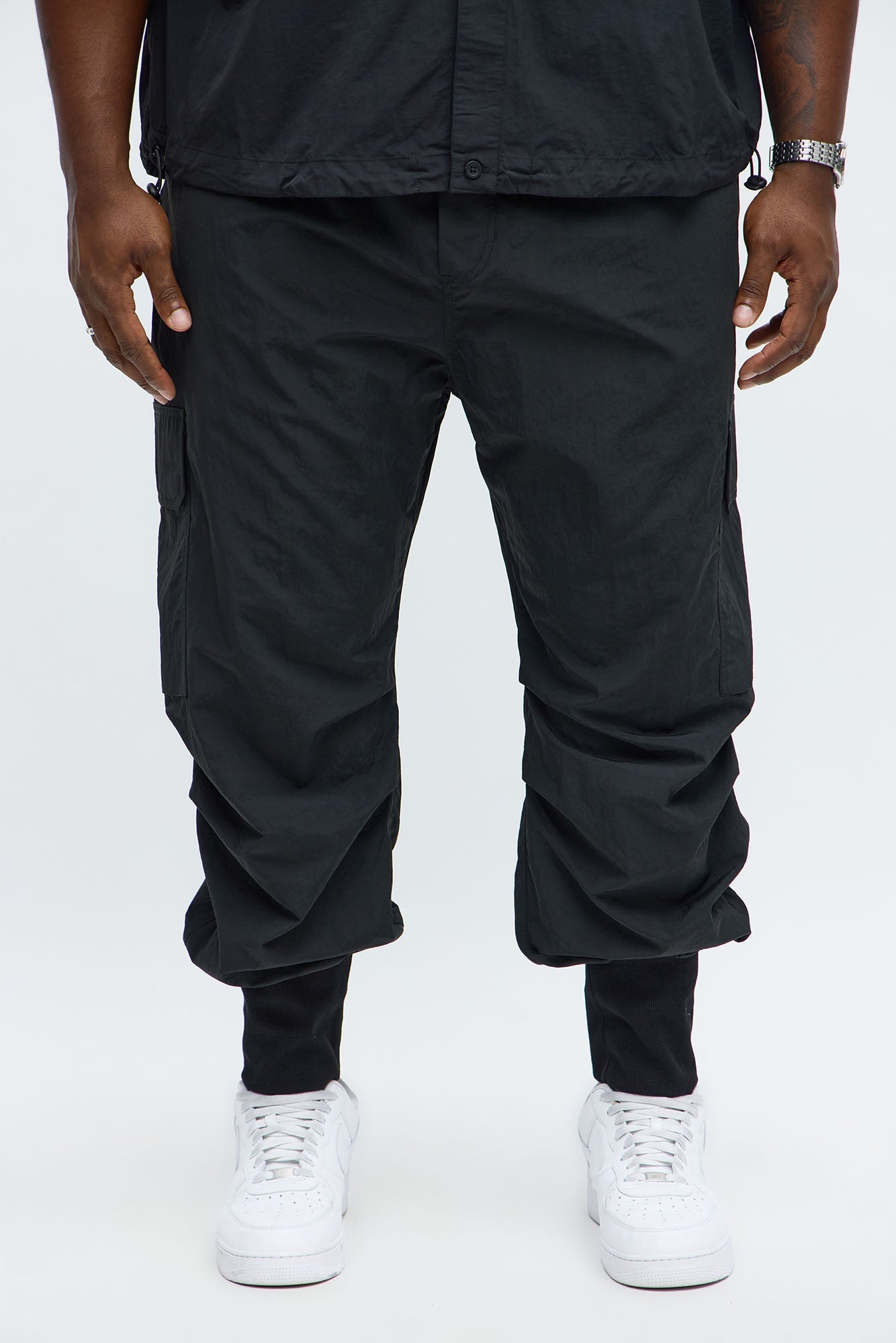 Relaxed Drop Waist Cargo Jogger - Black