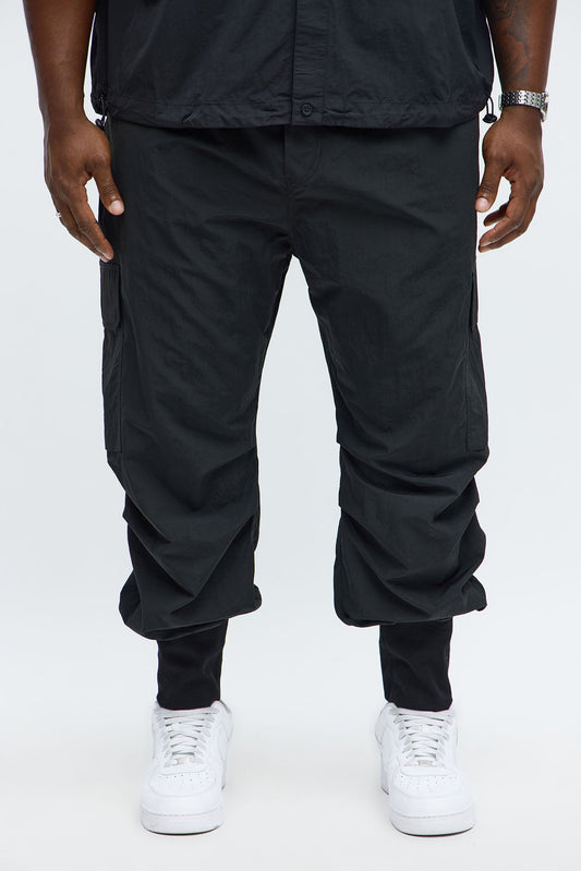 Relaxed Drop Waist Cargo Jogger - Black