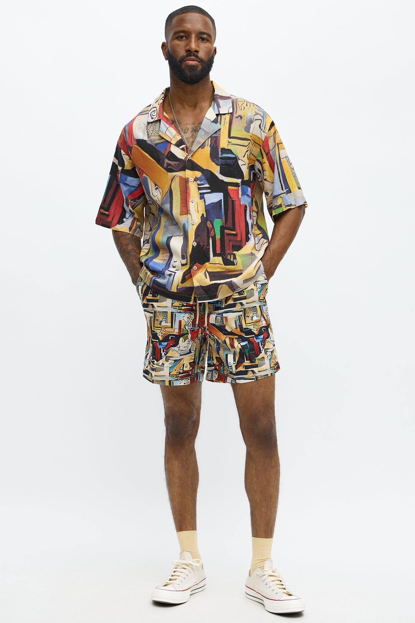 Relaxed Picasso A La Hummingbird Shorts - Multi Color