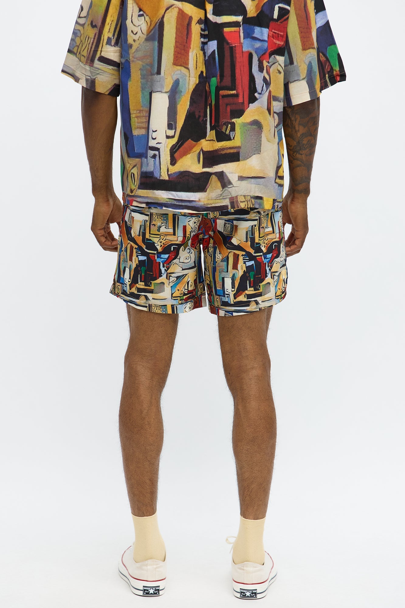 Relaxed Picasso A La Hummingbird Shorts - Multi Color