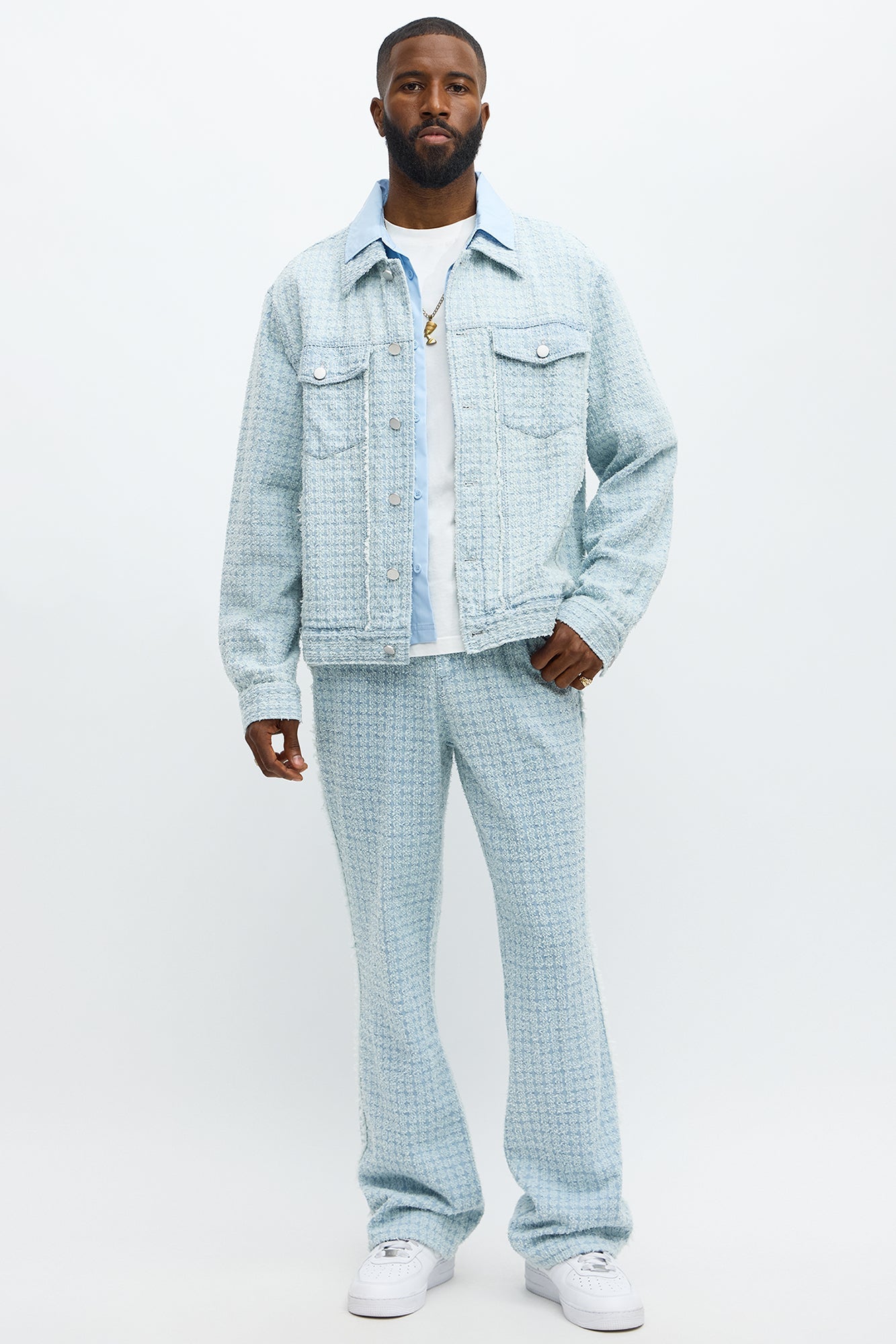 Cropped Textured Frayed Trucker Jacket - Light Blue Wash