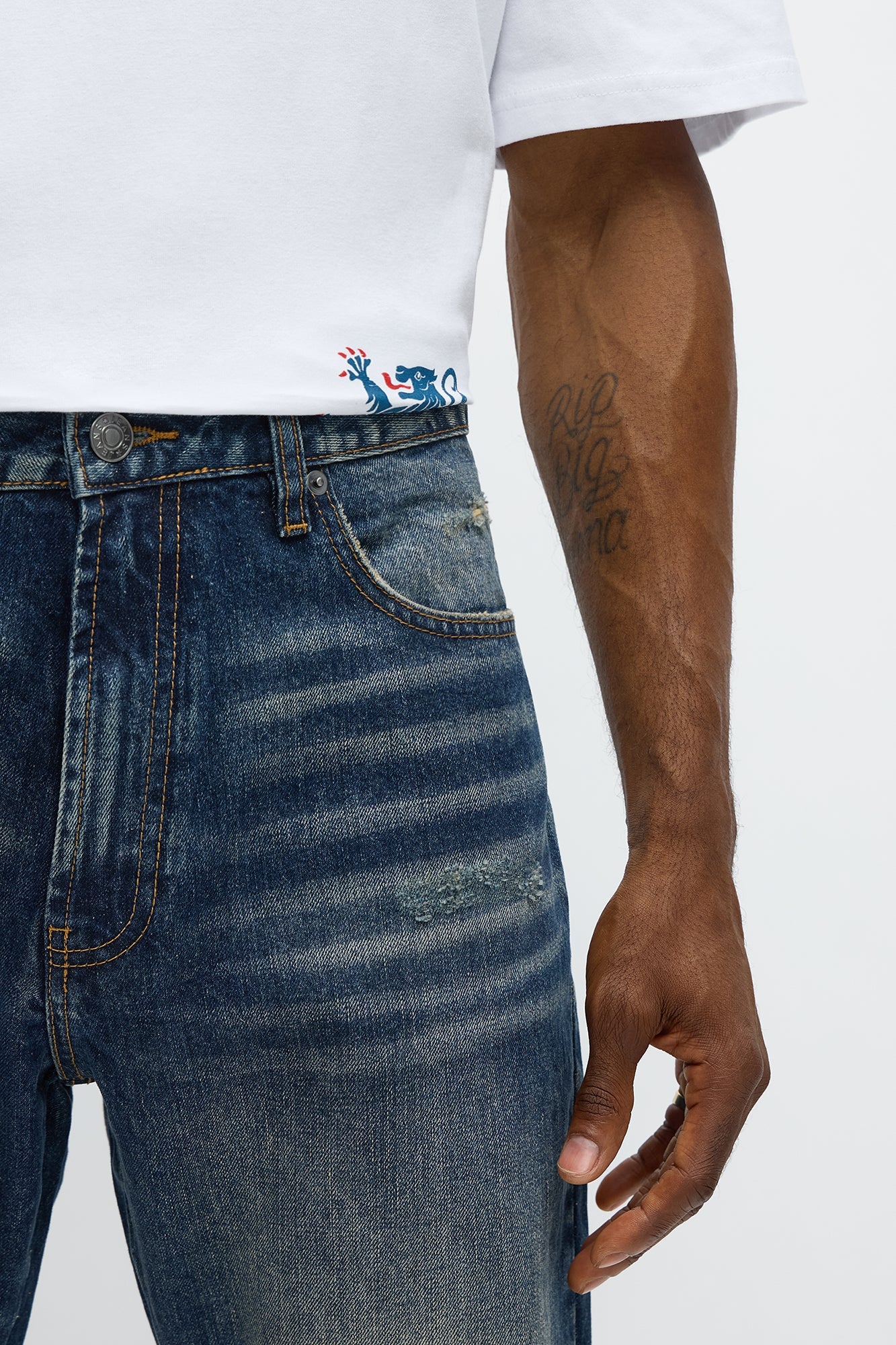 Slim Never Stressin Jeans - Dark Wash