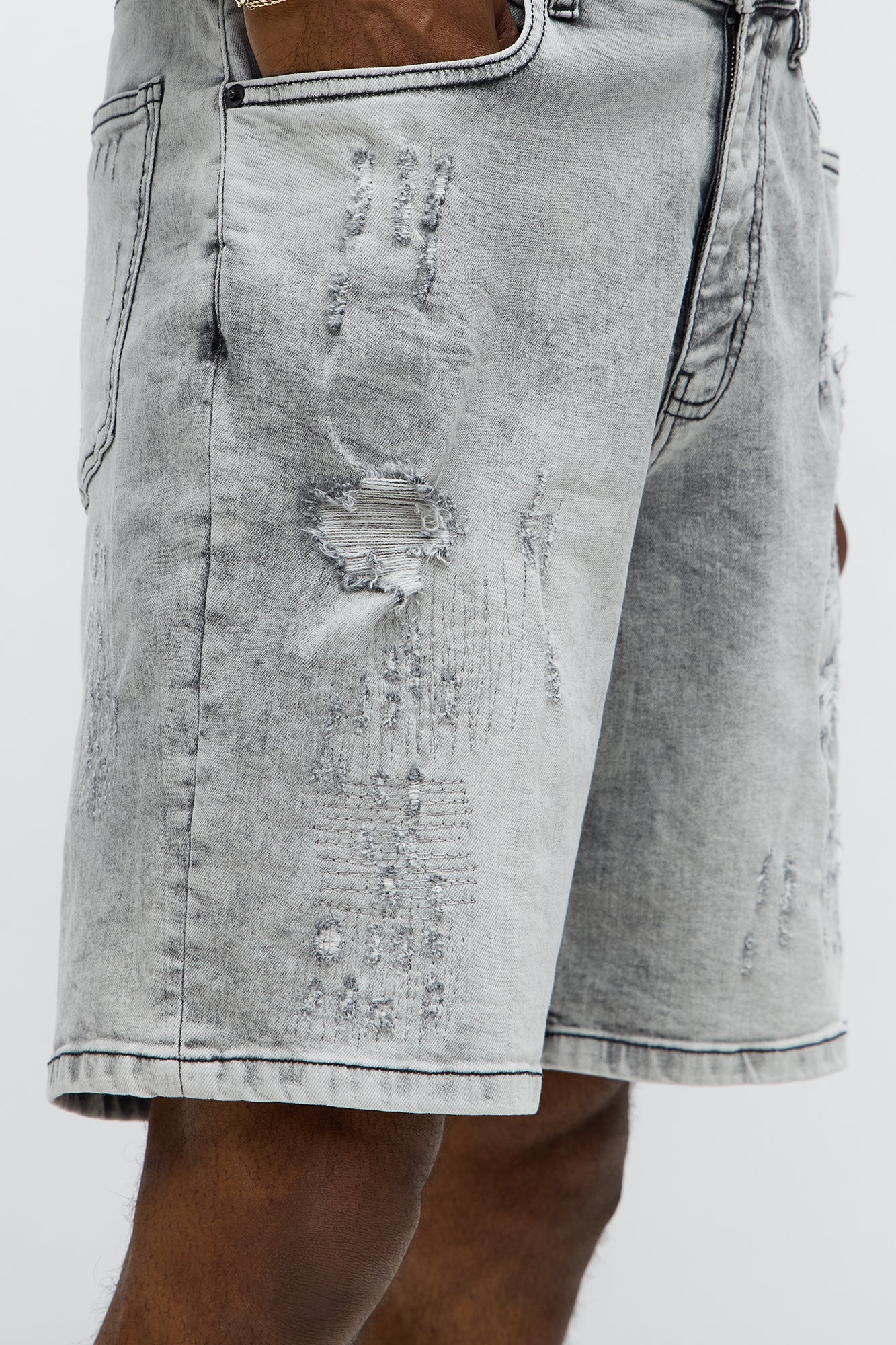 Relaxed Looking Out Ripped And Repair Denim Shorts - Grey