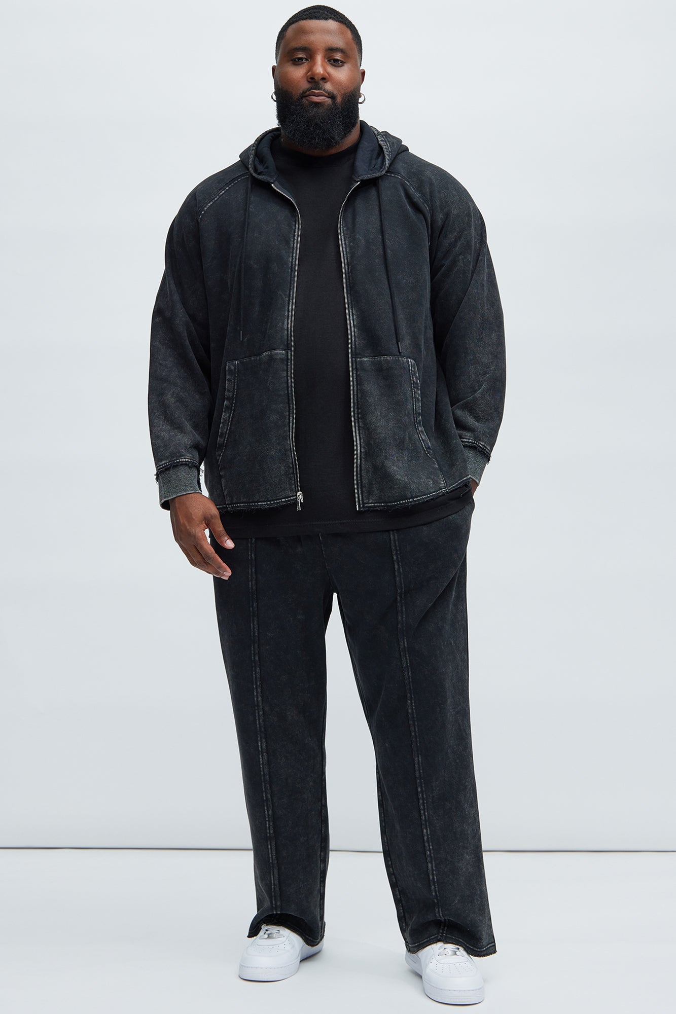 Tyson Frayed Seams Sweatpants - Black