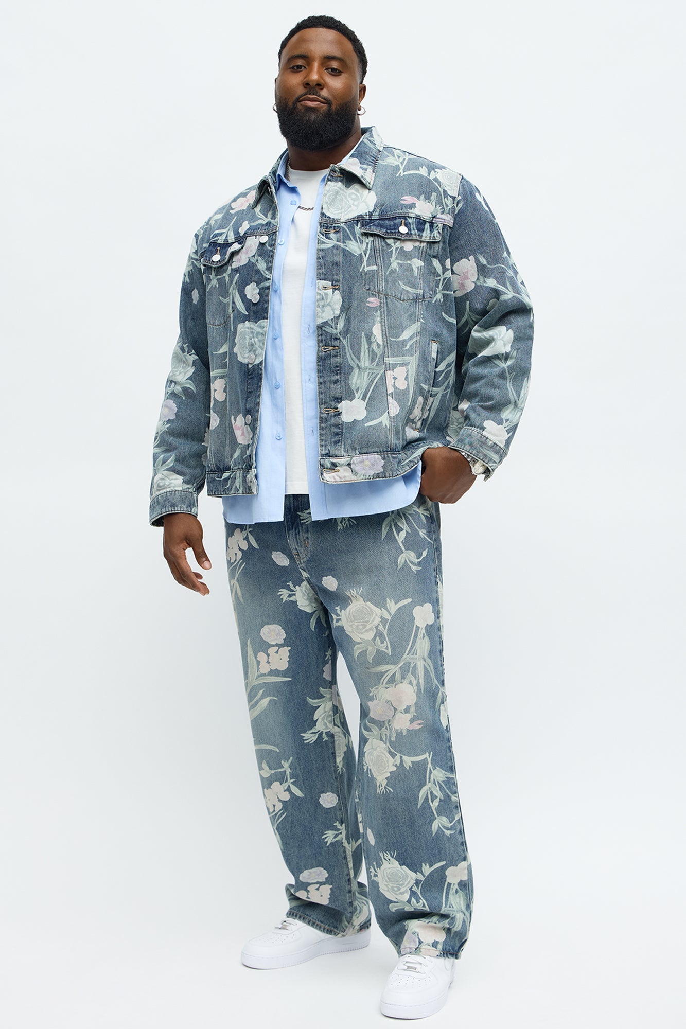 Relaxed Straight Fallen Roses Jeans - Medium Blue Wash