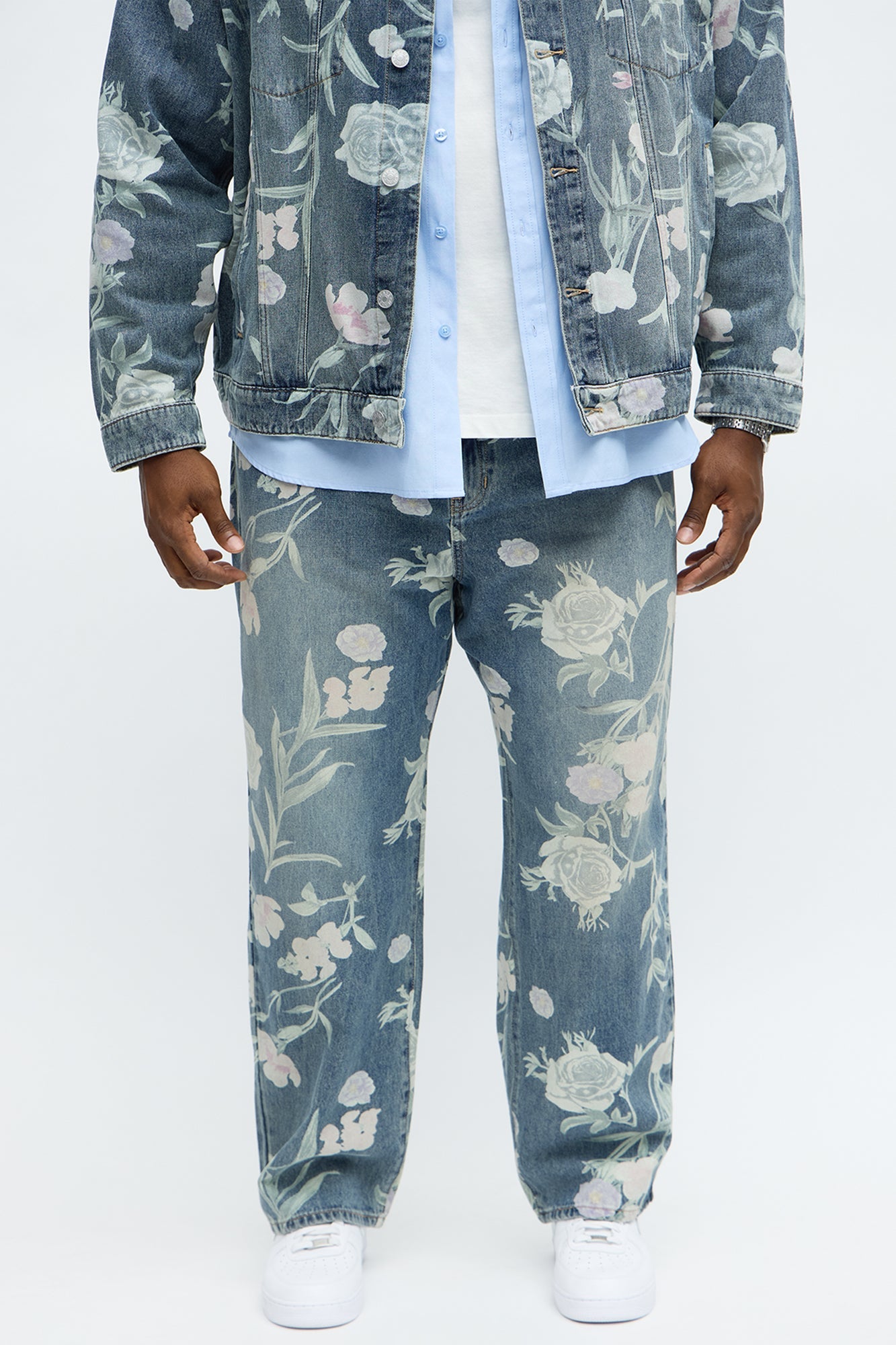 Relaxed Straight Fallen Roses Jeans - Medium Blue Wash