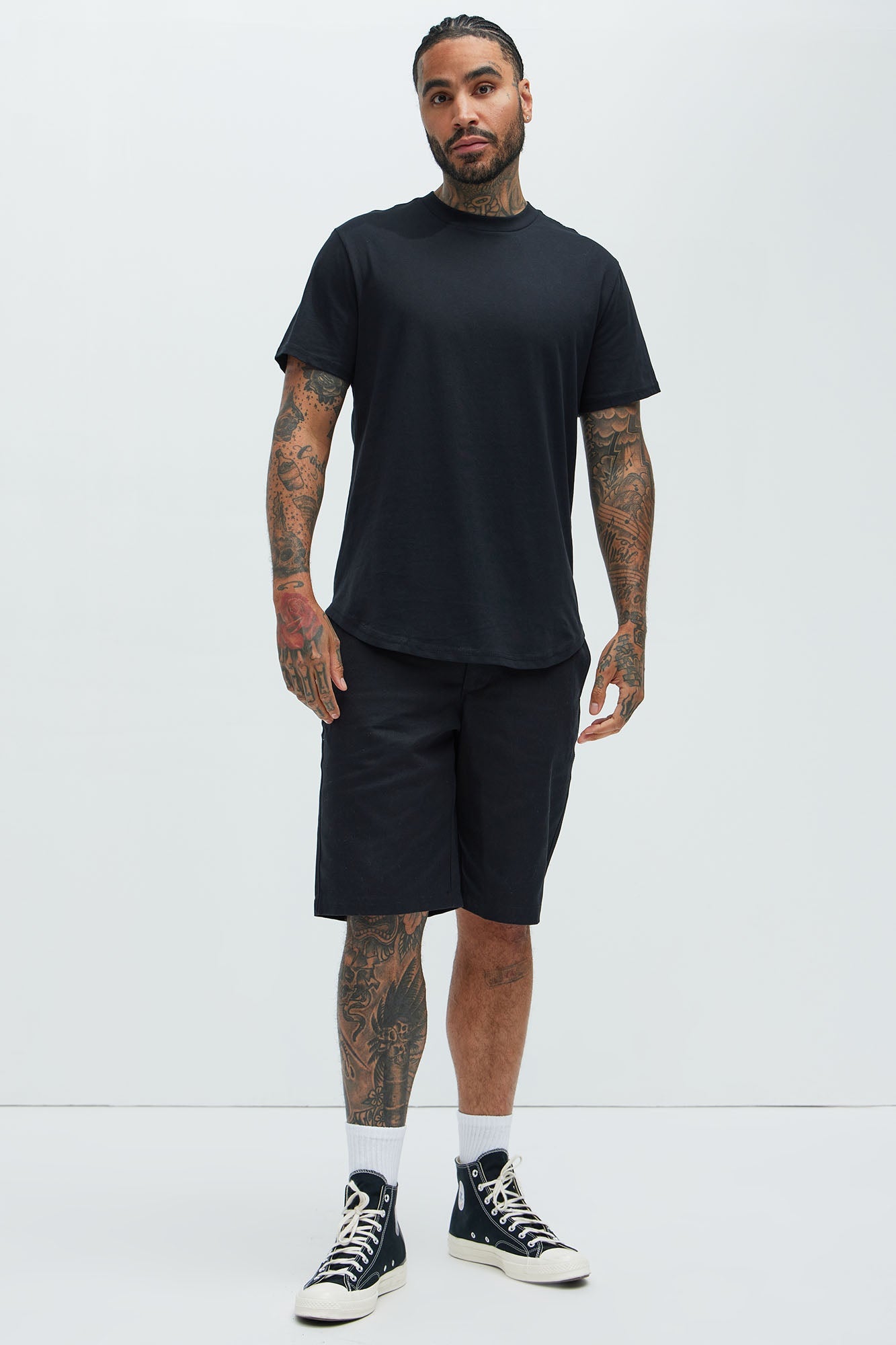 Essential Short Sleeve Scallop Crew Tee - Black