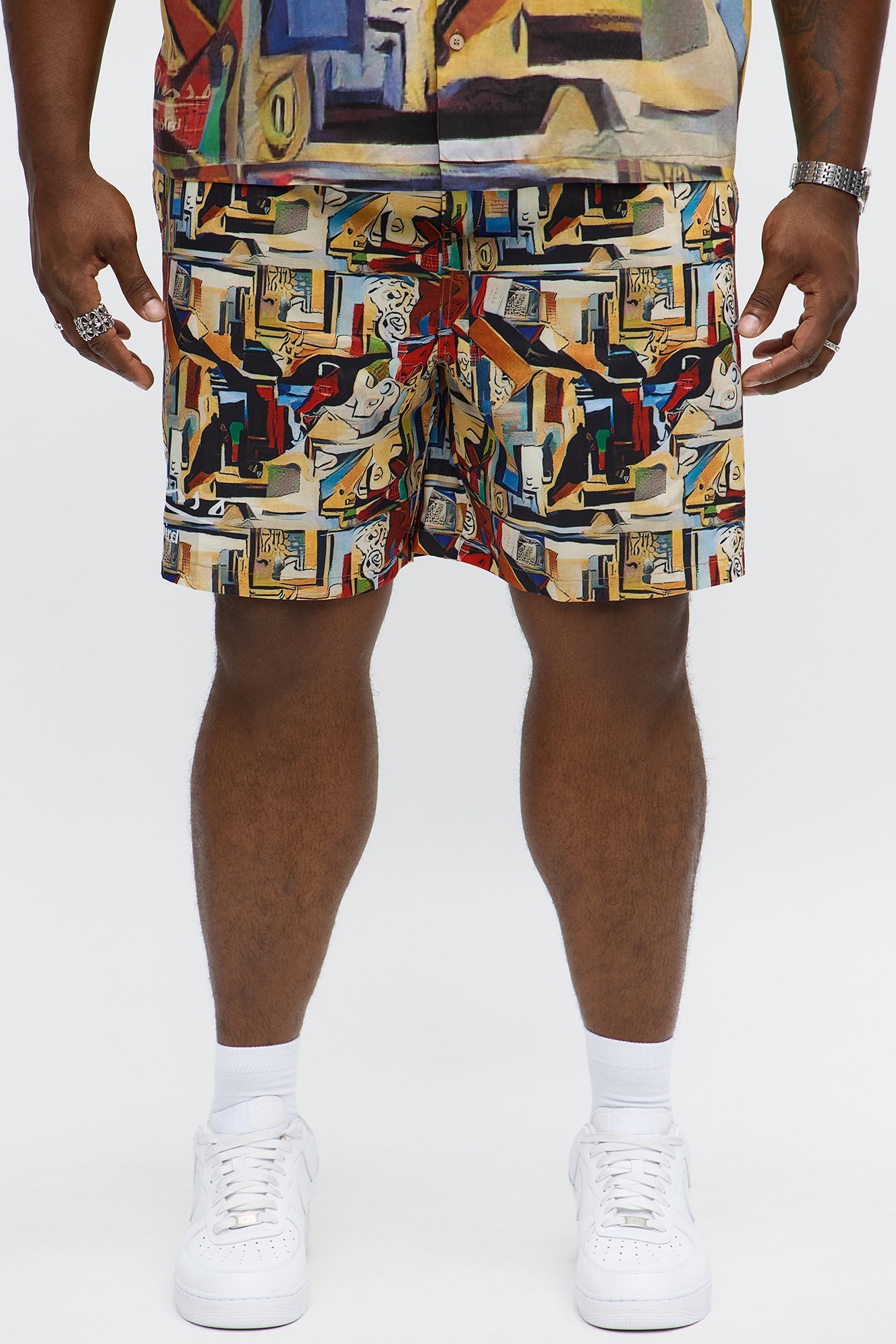 Relaxed Picasso A La Hummingbird Shorts - Multi Color