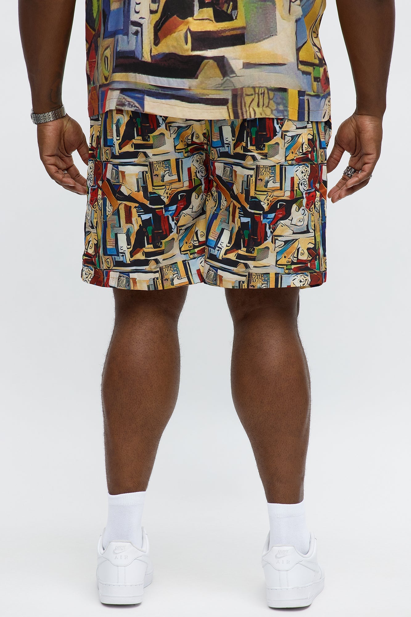 Relaxed Picasso A La Hummingbird Shorts - Multi Color