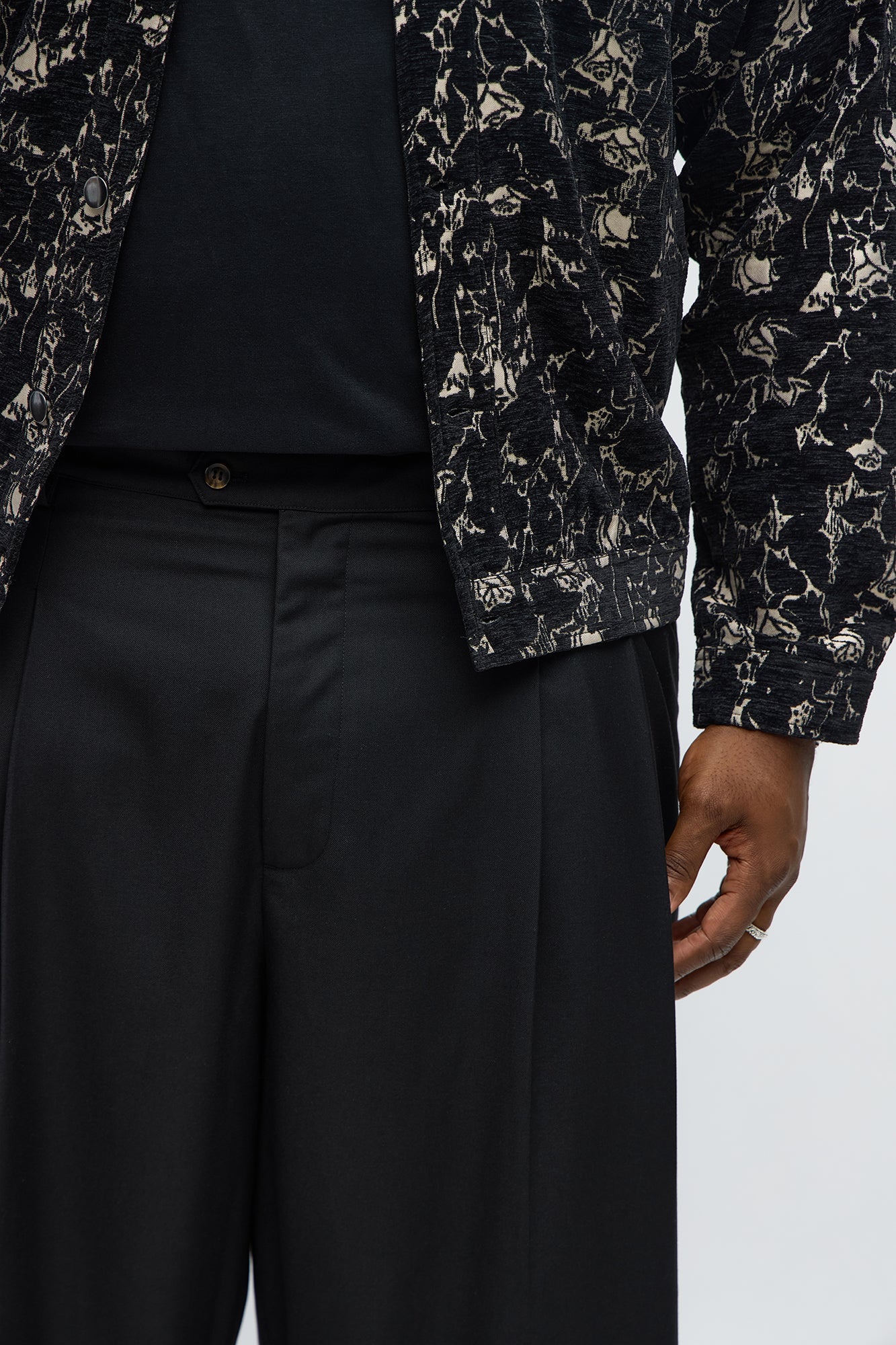 Baggy Pleated Everyday Trouser - Black