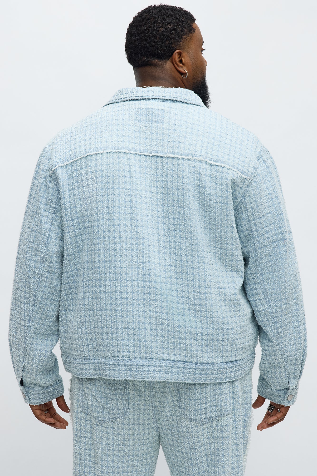 Cropped Textured Frayed Trucker Jacket - Light Blue Wash