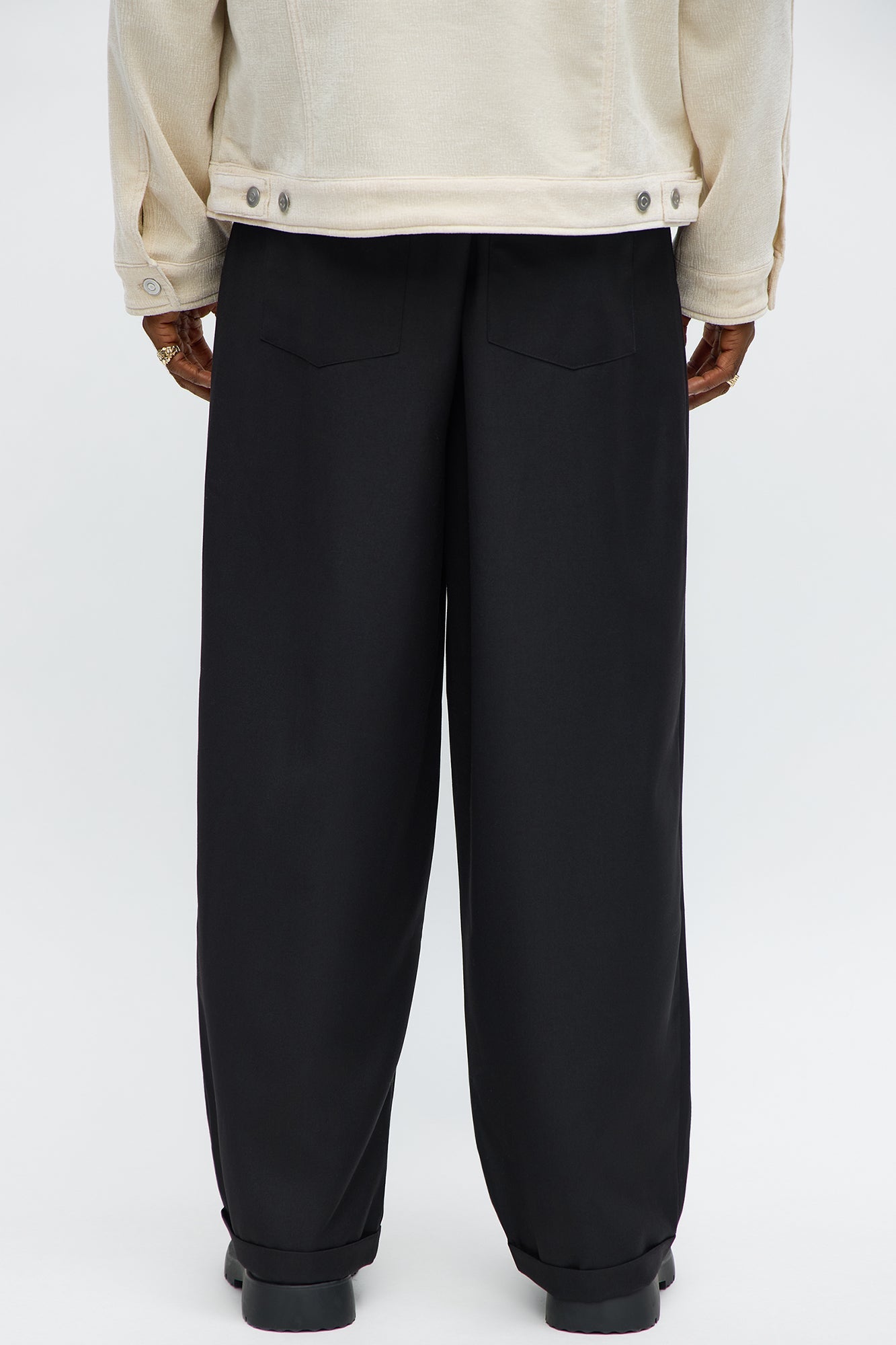 Baggy Pleated Everyday Trouser - Black