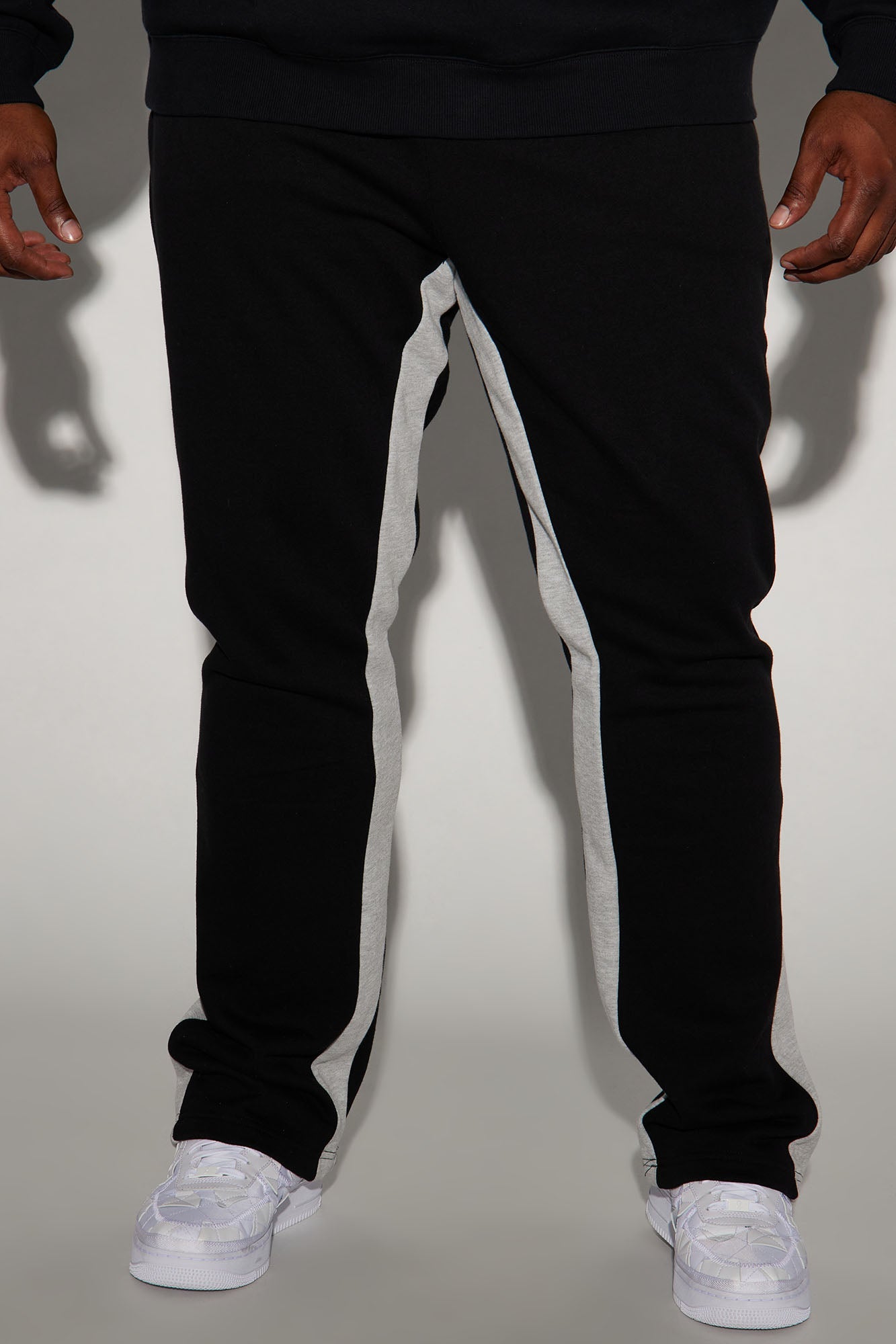 Tyson Flared Sweatpants - Black