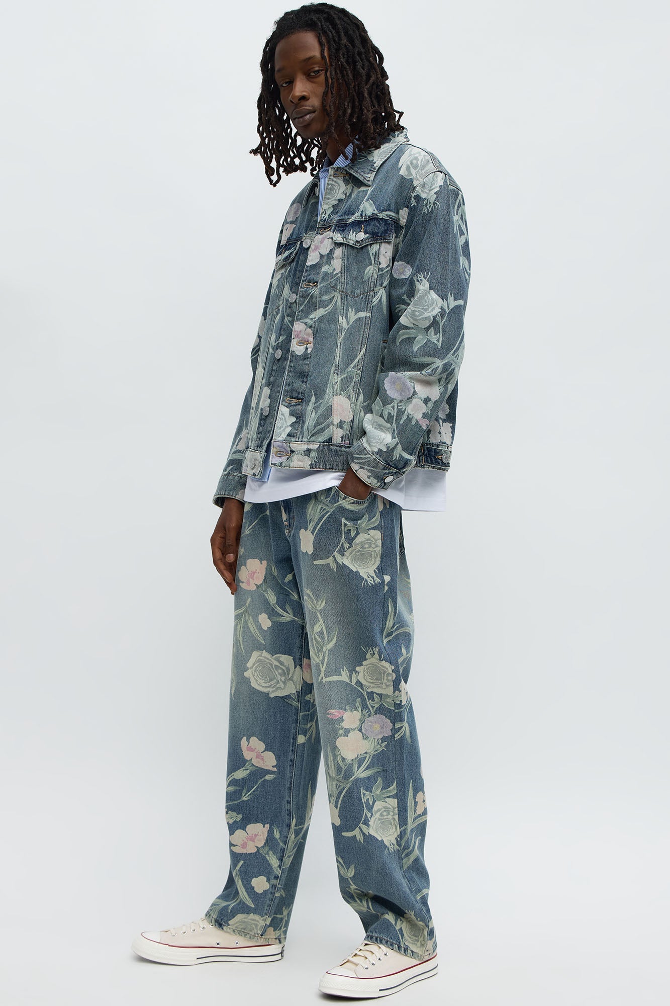 Relaxed Straight Fallen Roses Jeans - Medium Blue Wash