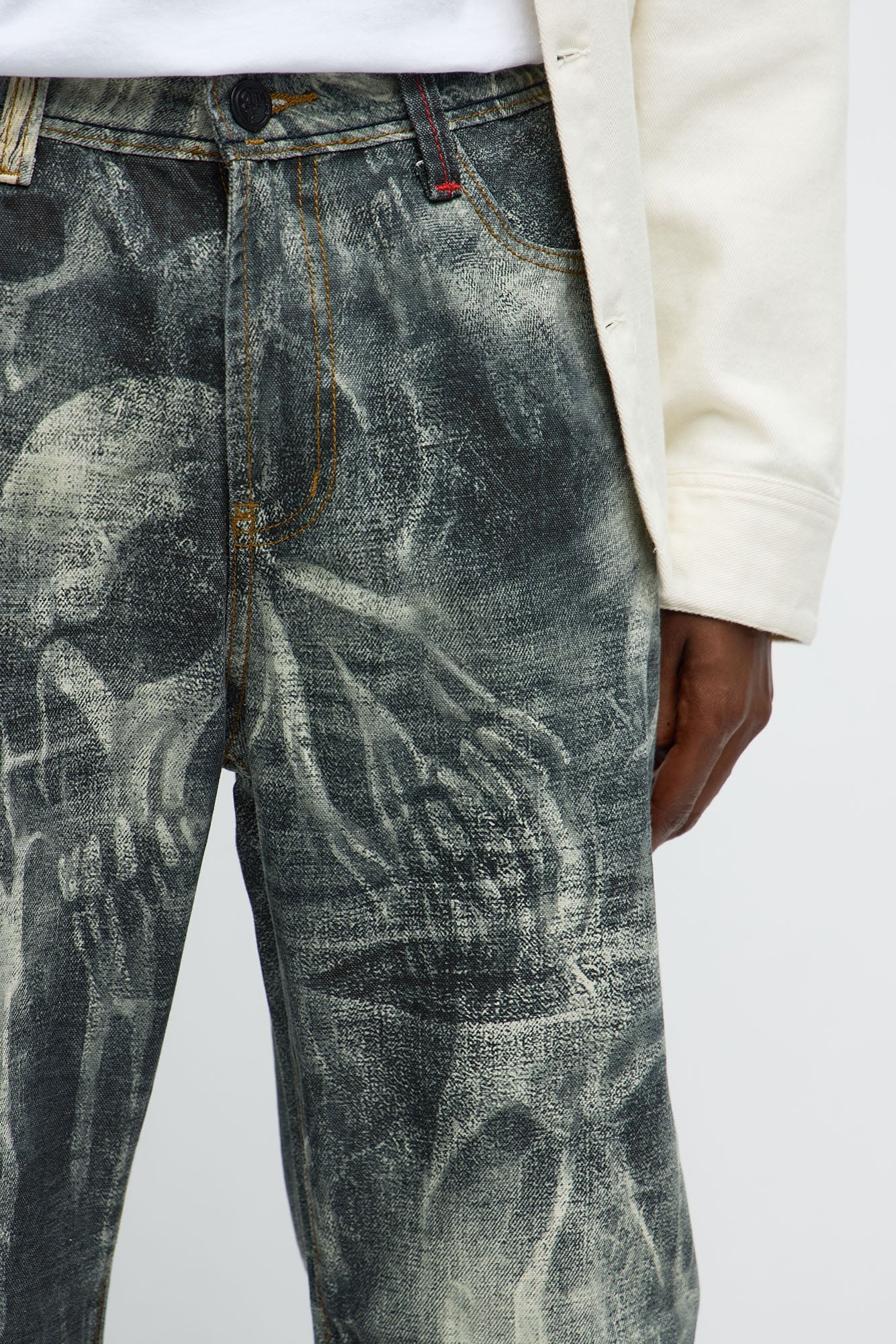 Baggy Skulls And Chains Printed Jean - Black Wash