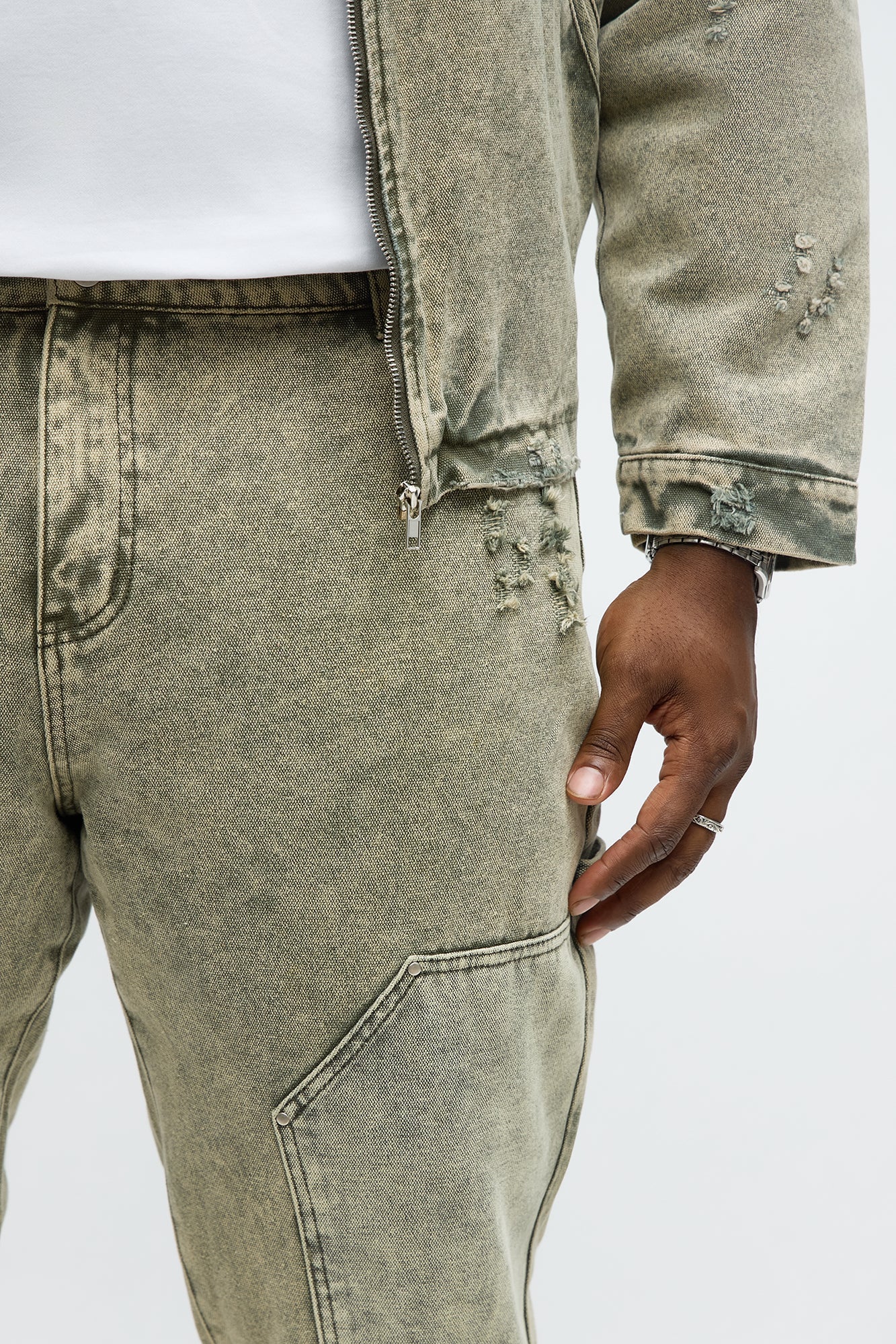 Straight Distressed Carpenter Jean - Olive