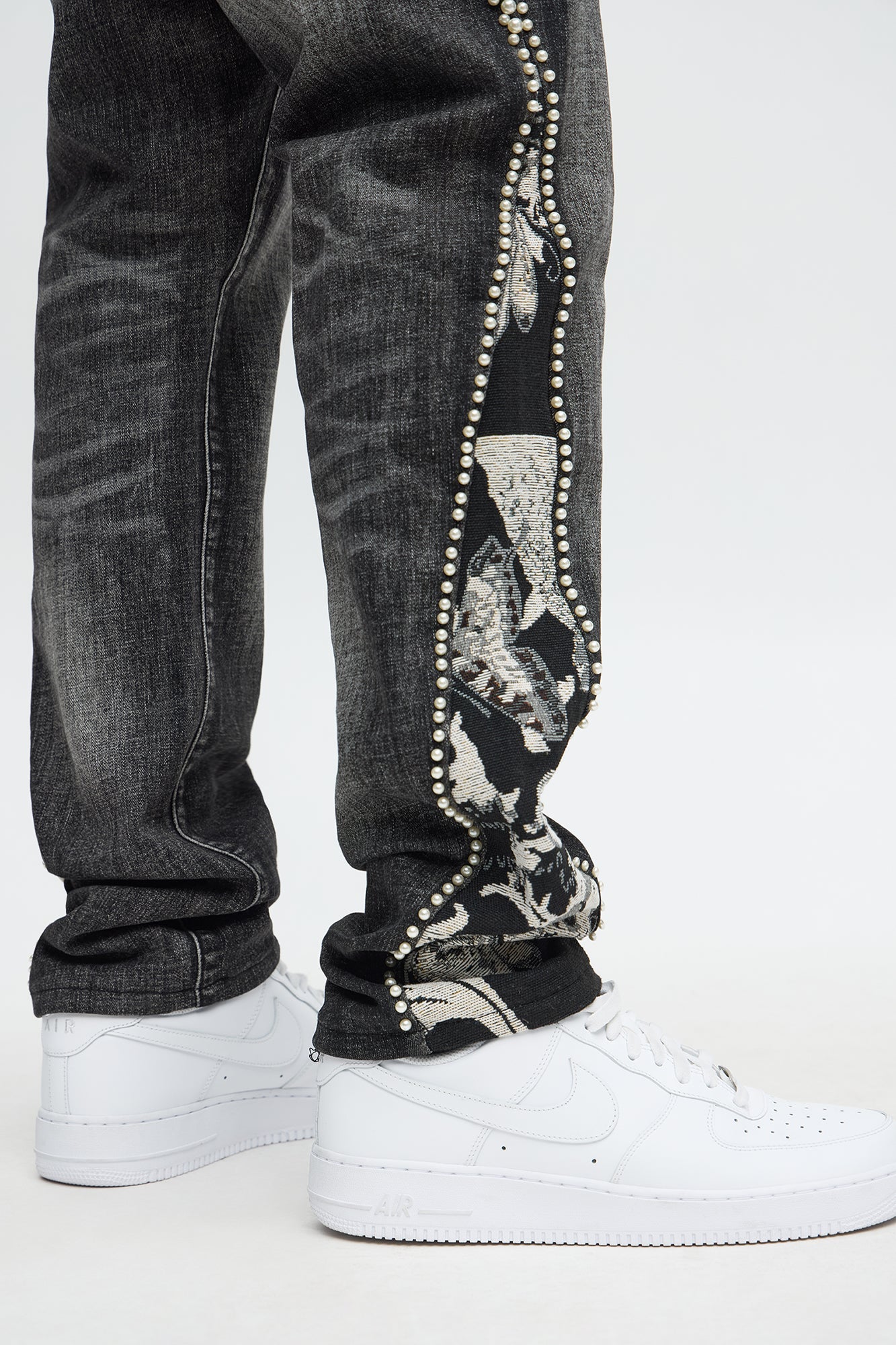 Straight Pearl Panel Tapestry Jean - Black Wash