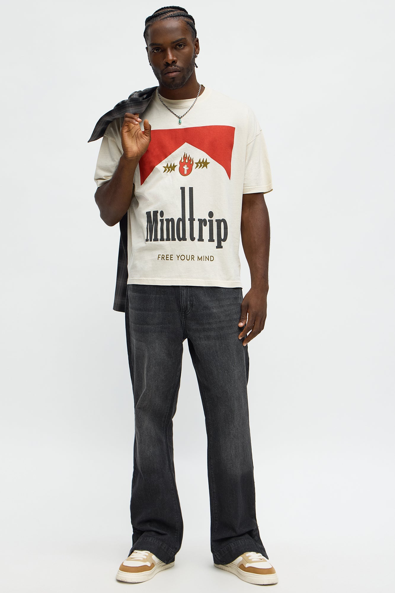 Straight Flare Snapped In Jean - Black Wash