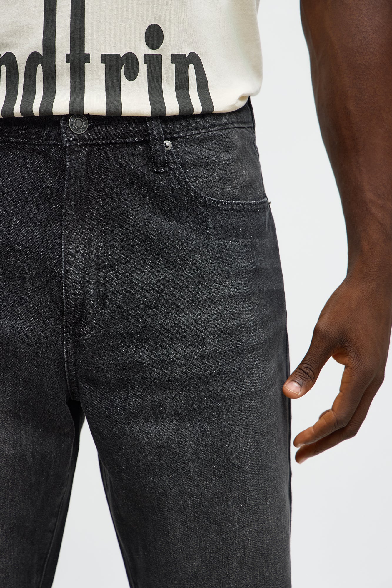 Straight Flare Snapped In Jean - Black Wash