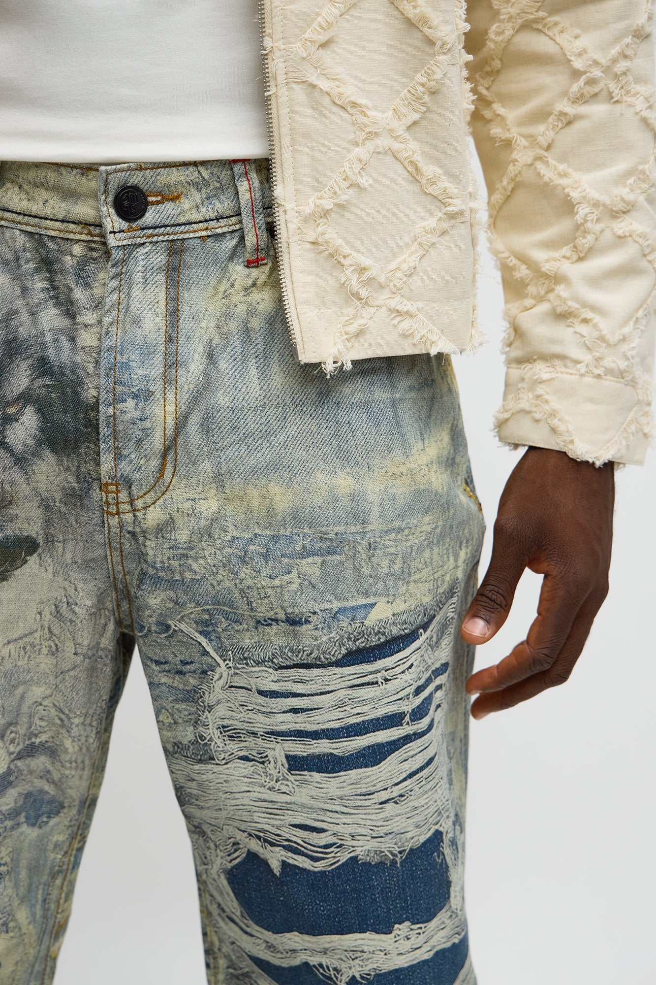 Baggy Got My Chains Distressed Printed Jean - Light Wash