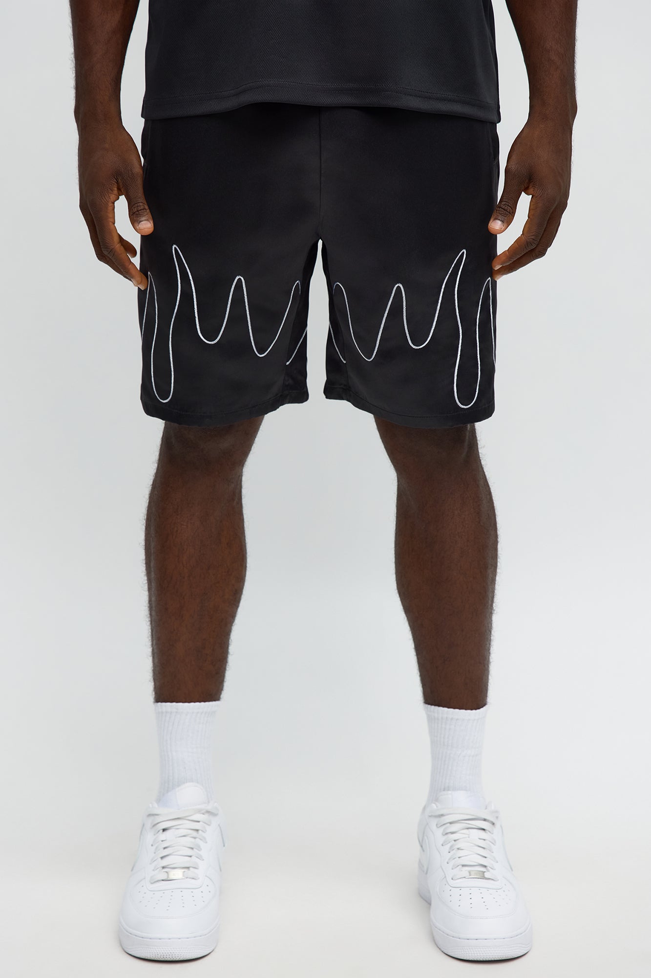 Relaxed Flame Piping Short - Black