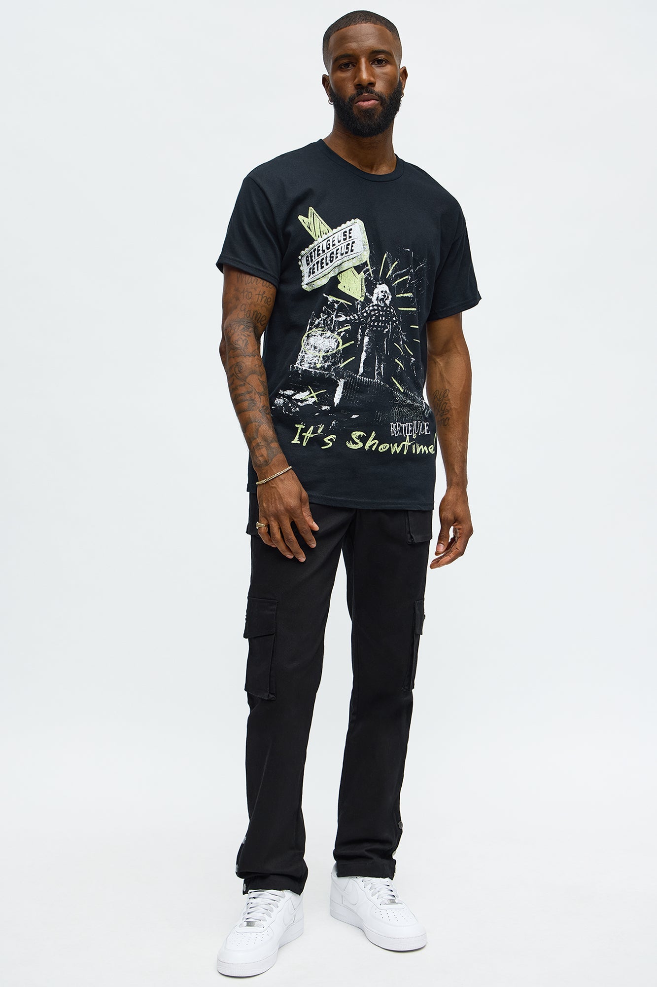 Beetlejuice It's Showtime! Short Sleeve Tee - Black
