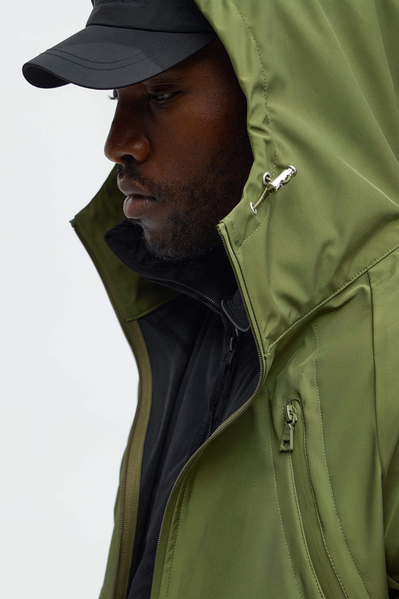 Relaxed Peak Hooded Tech Zip Jacket - Olive