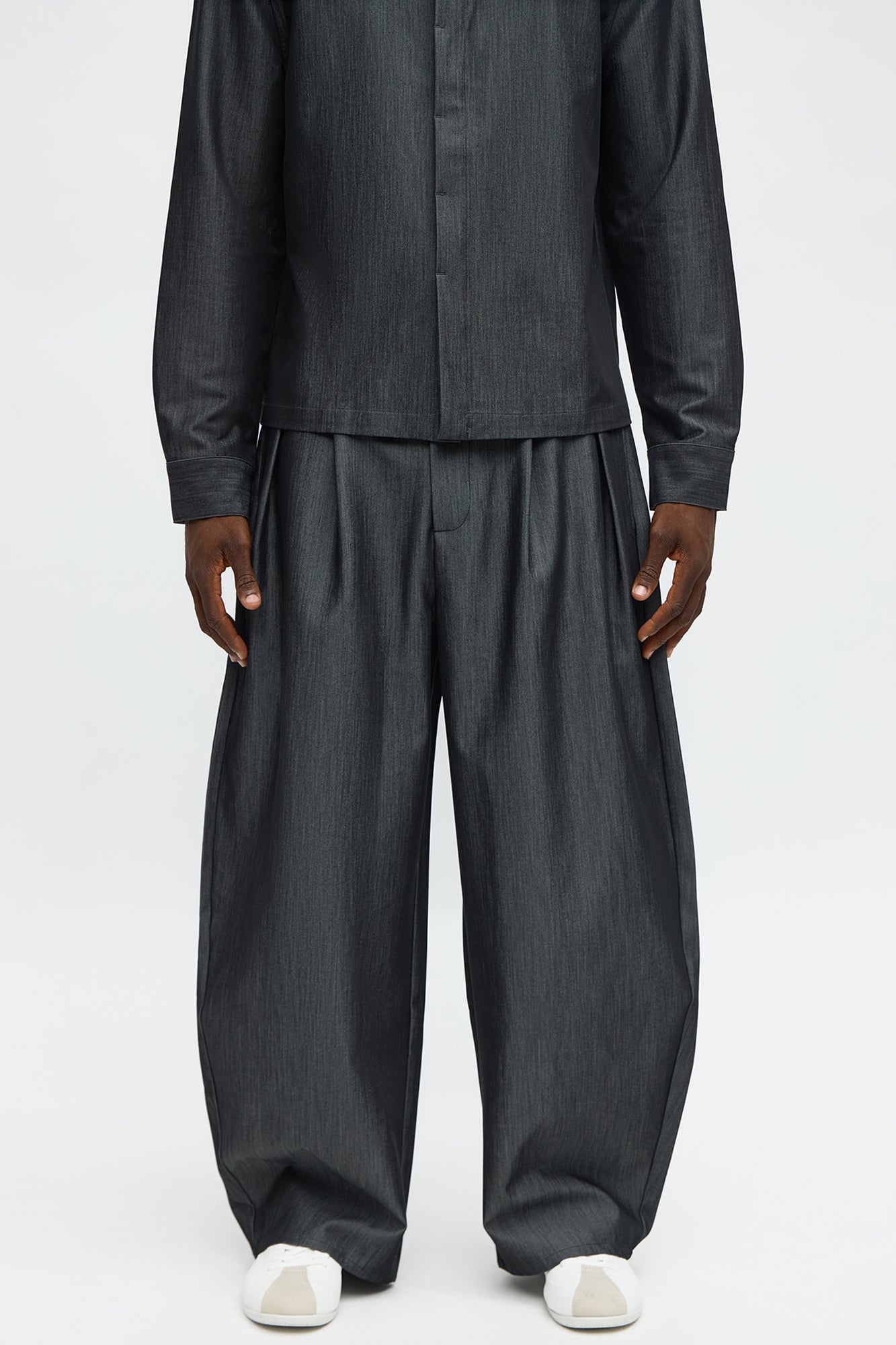 Barrel Bold Flow Trousers - Charcoal