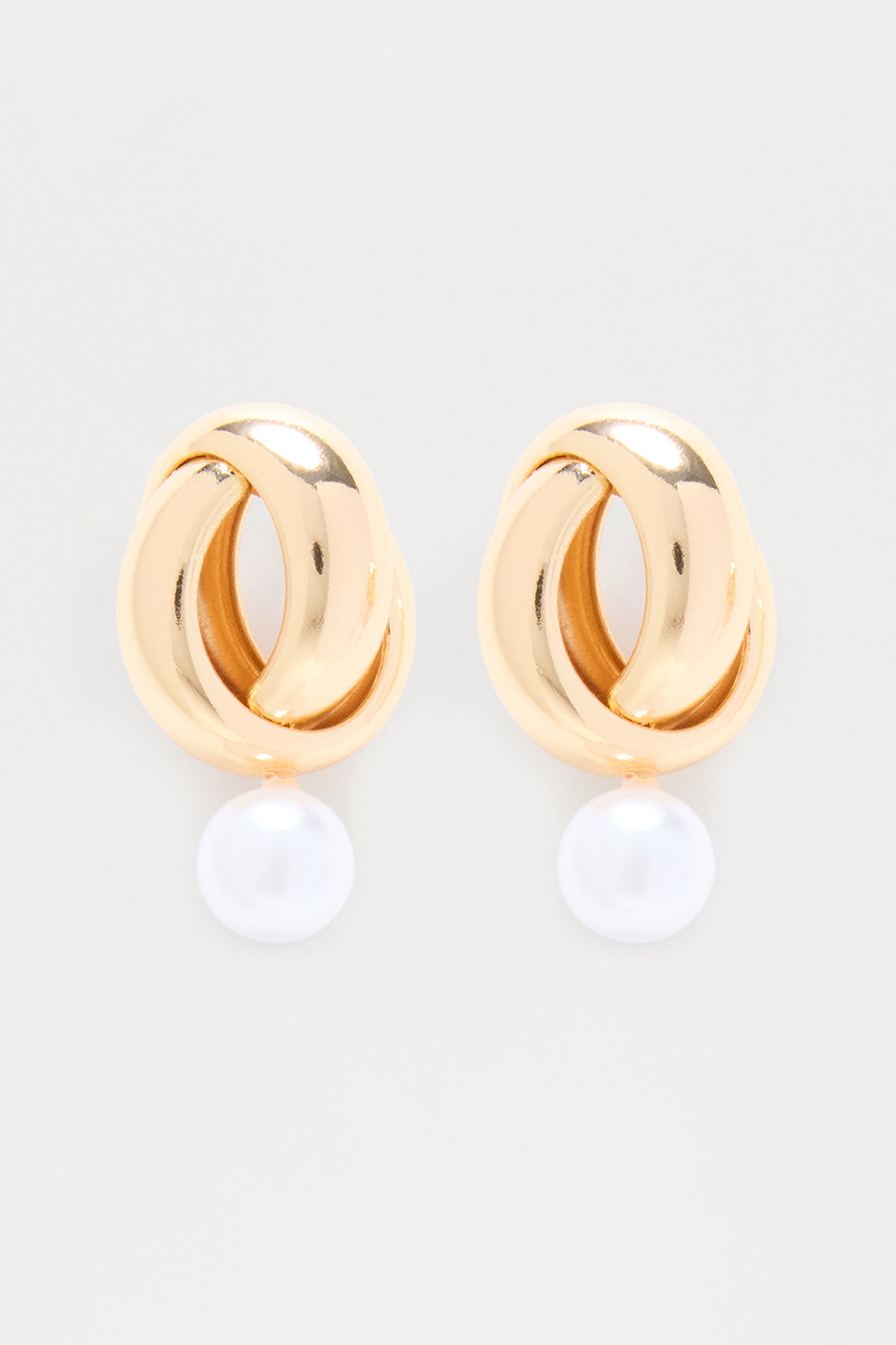 Twisted Cute Pearl Drop Earrings - White/Gold
