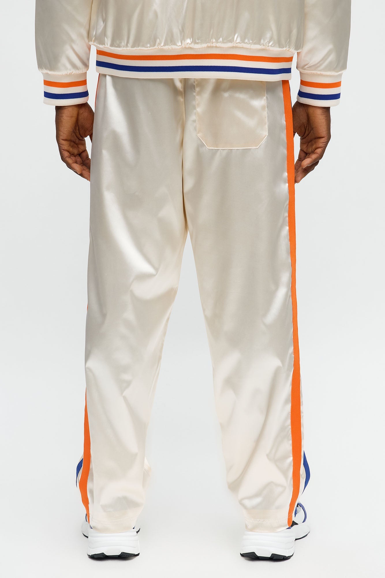 Knicks Night Drift Satin Straight Pants - Off White/combo