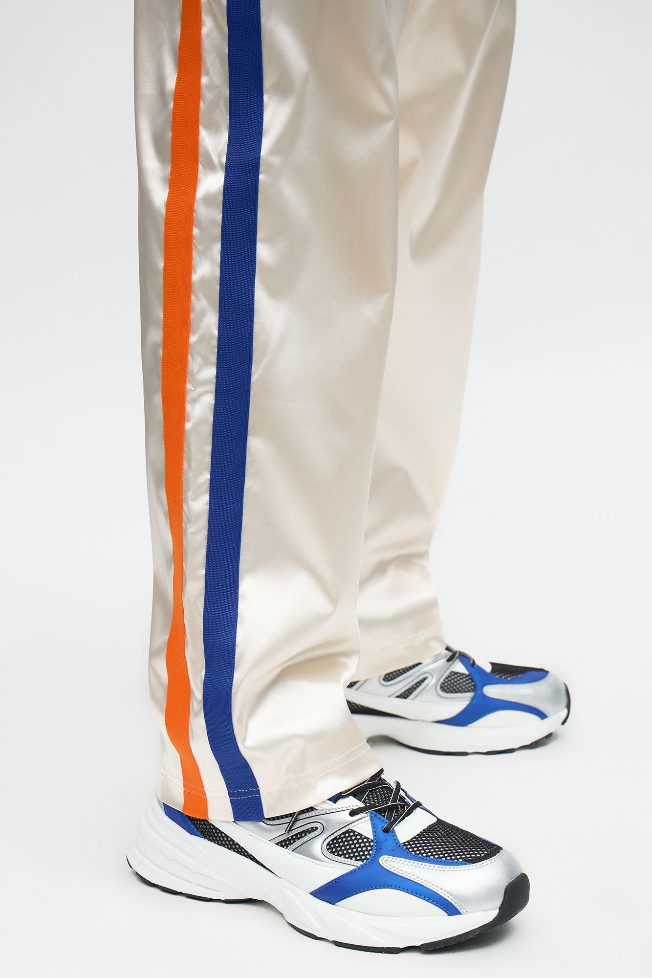 Knicks Night Drift Satin Straight Pants - Off White/combo