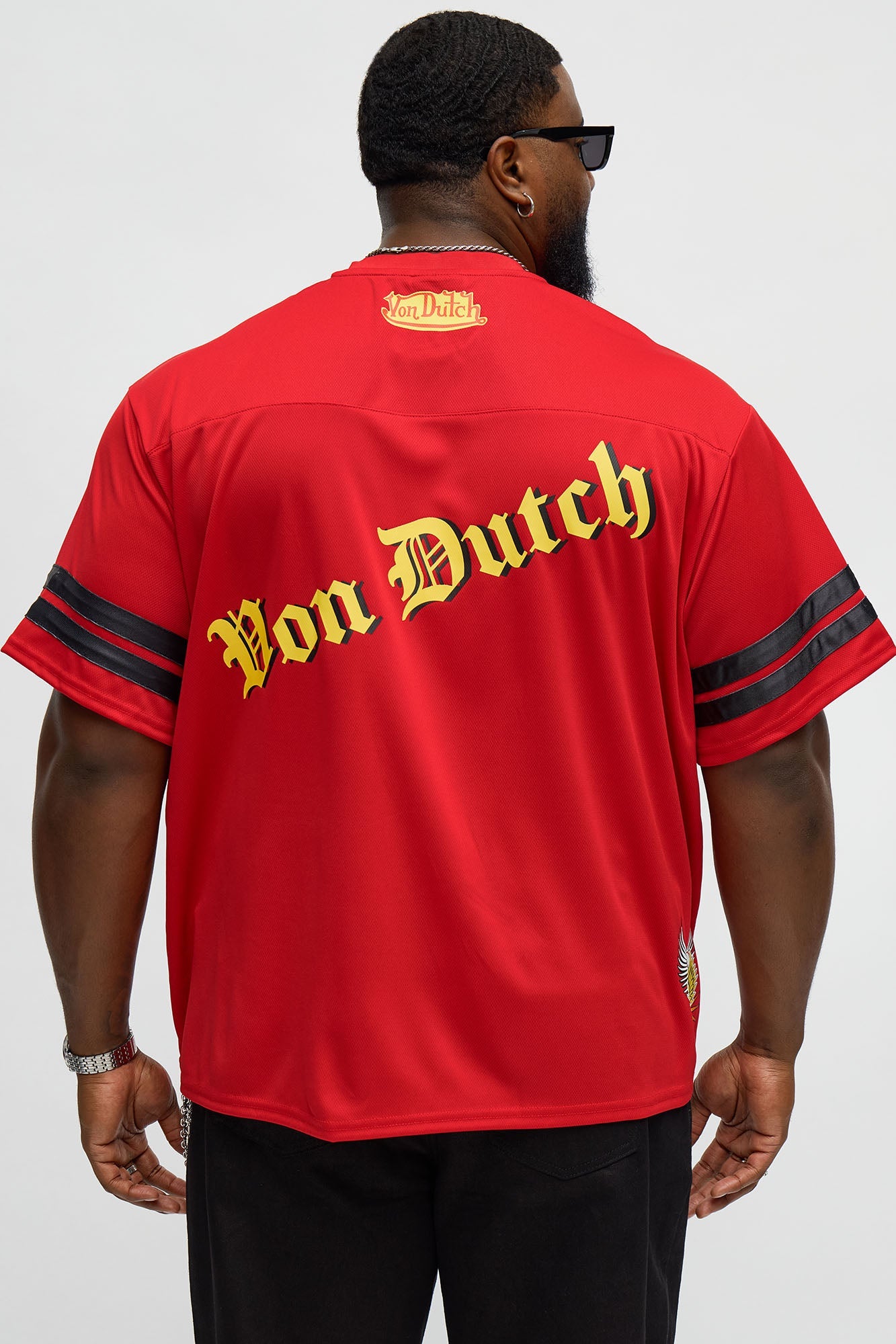 Von Dutch Center Patch V Neck Tee - Red/combo