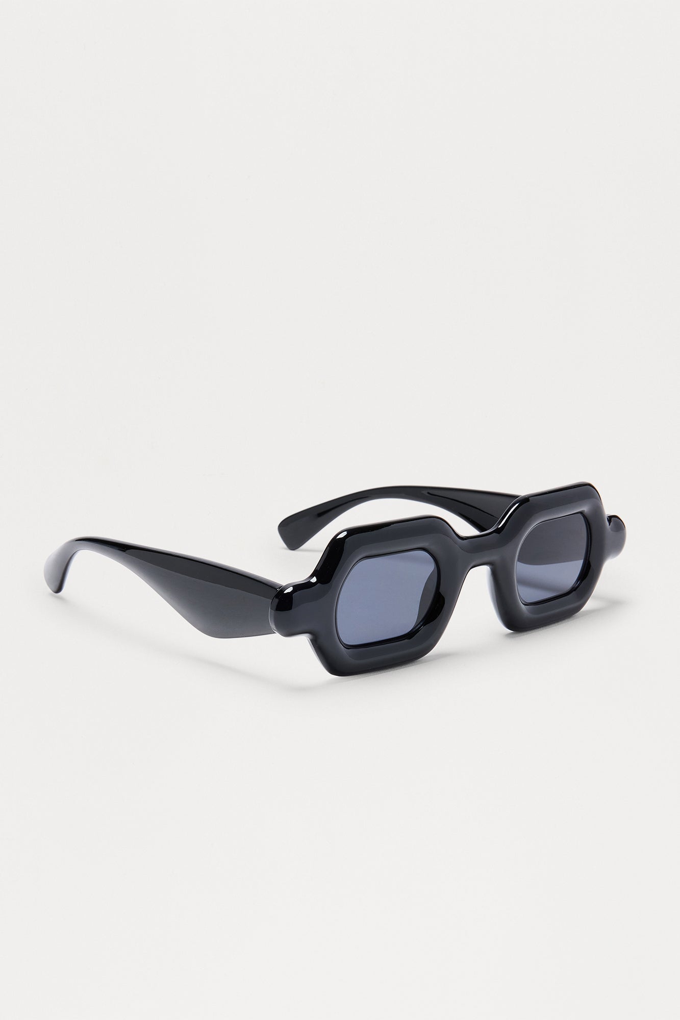 On Fire Square Frame Sunglasses - Black