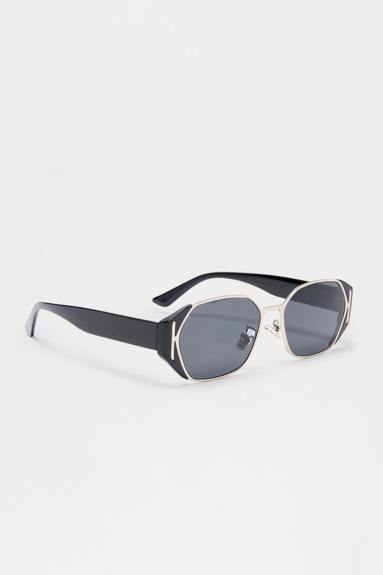 Heat Check Square Frame Sunglasses - Black