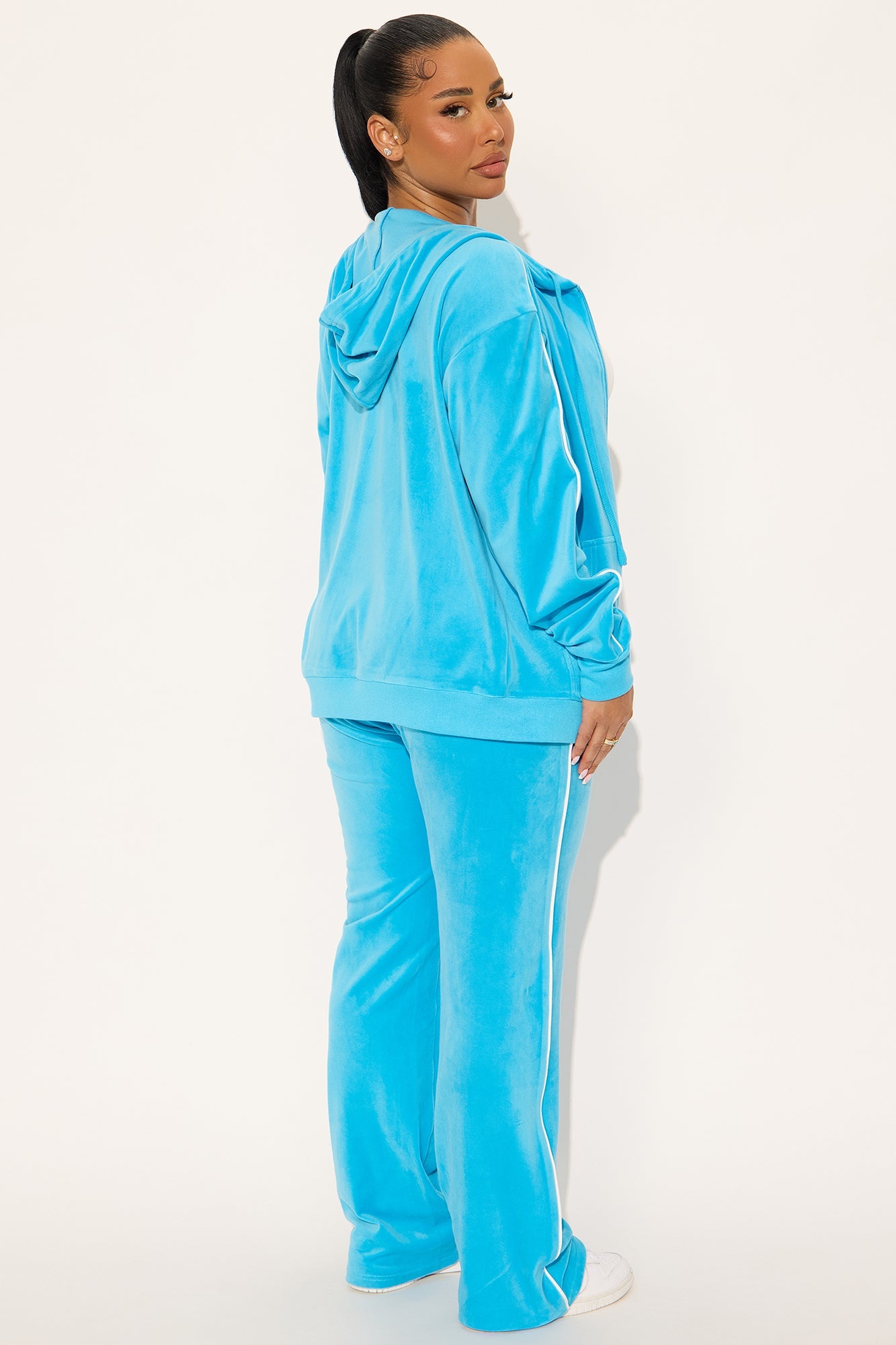 Chill Vibes Velour Pant Set - Aqua