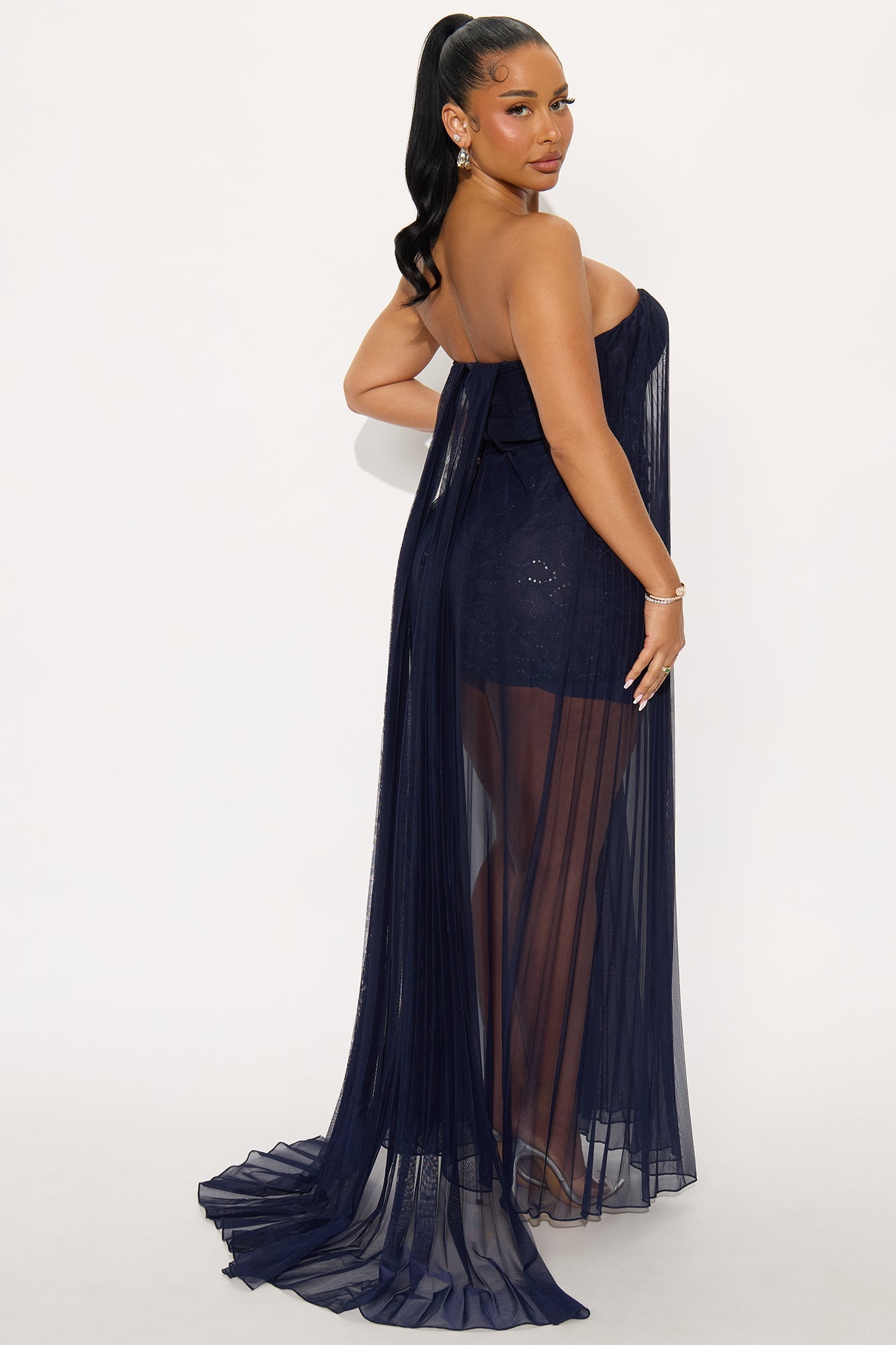Graceful Kiss Mesh Gown - Navy