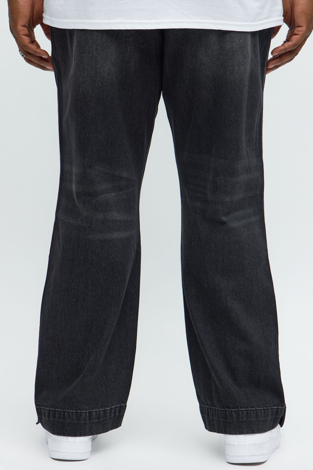 Straight Flare Snapped In Jean - Black Wash