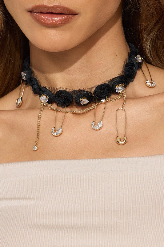 Safety Pin Measures Rhinestone Choker Necklace - Black/Gold