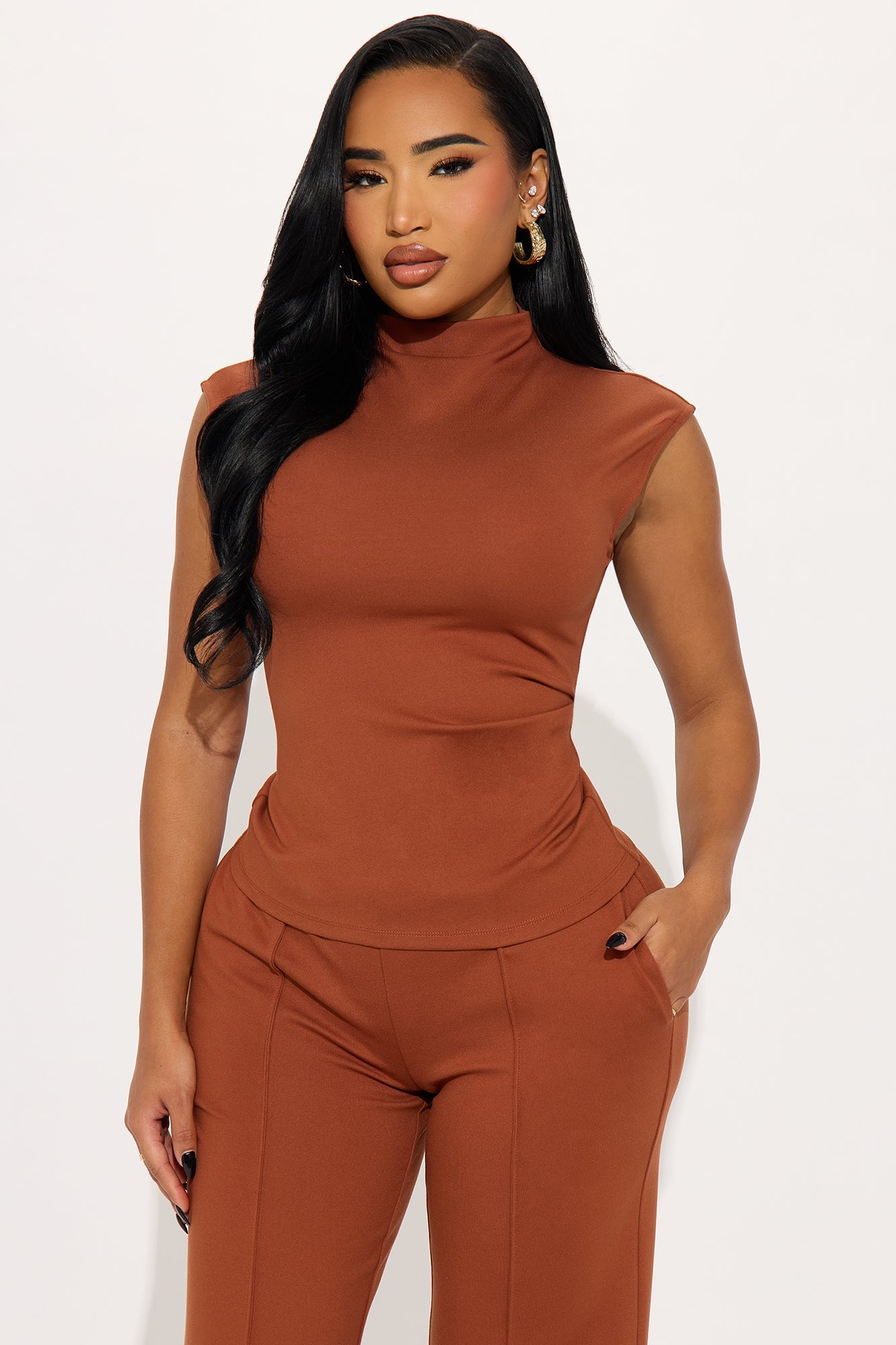 Power Stance Sleeveless Pant Set - Cognac
