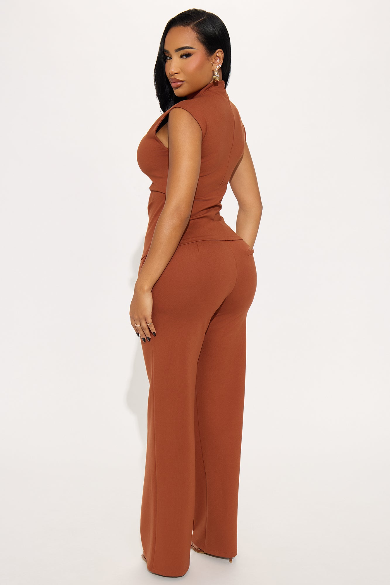 Power Stance Sleeveless Pant Set - Cognac