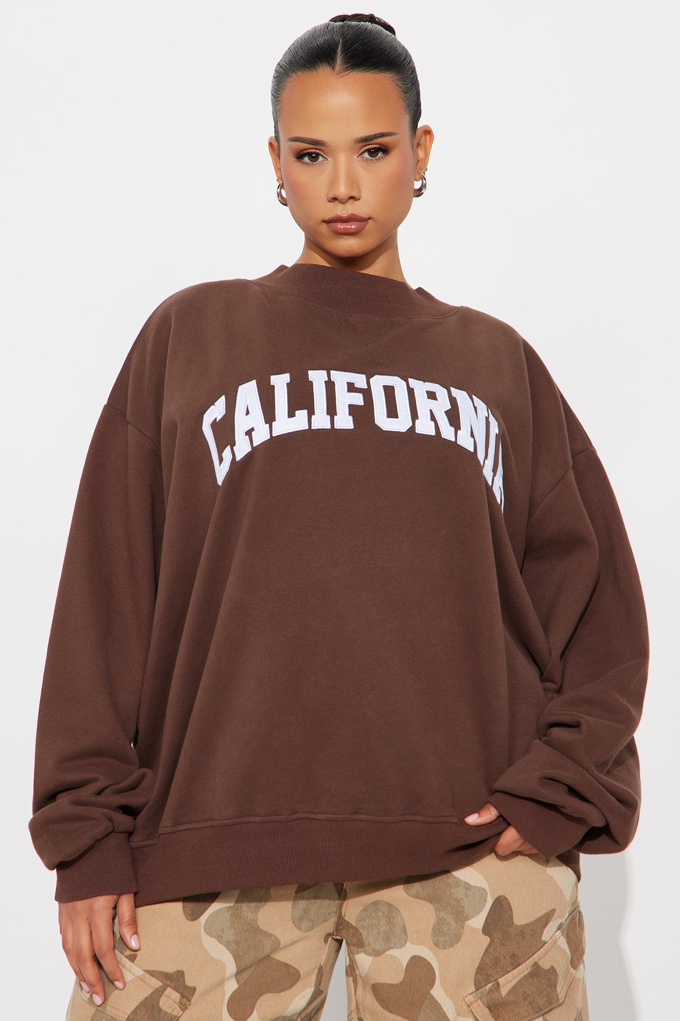 California Mock Neck Oversized Sweatshirt - Brown